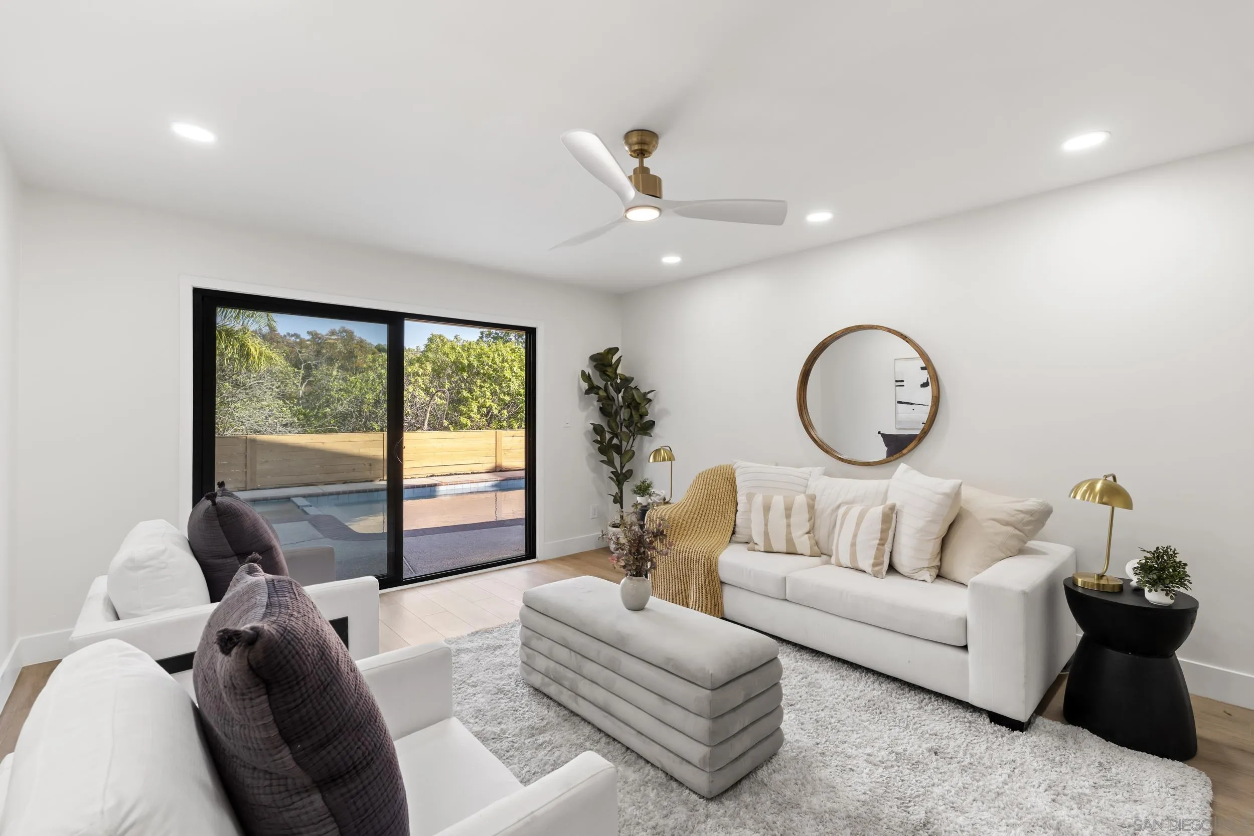 https://cdn.realtyfeed.com/cdn/127/260013568/b348b94b49f806431604778d5d3a72d2.webp