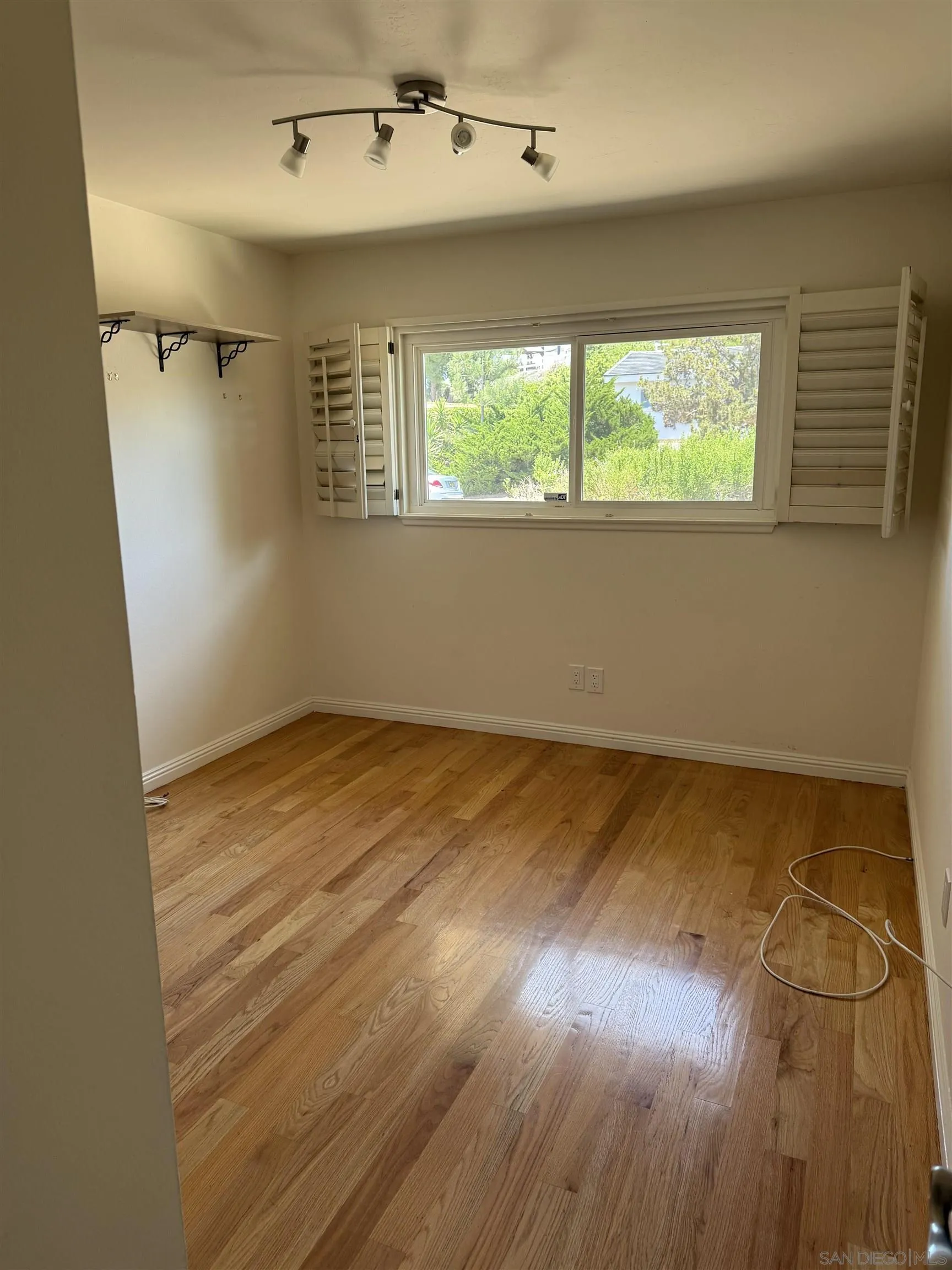 https://cdn.realtyfeed.com/cdn/127/260013569/0ab3f09ae43406a65d9894546af0c4f9.webp