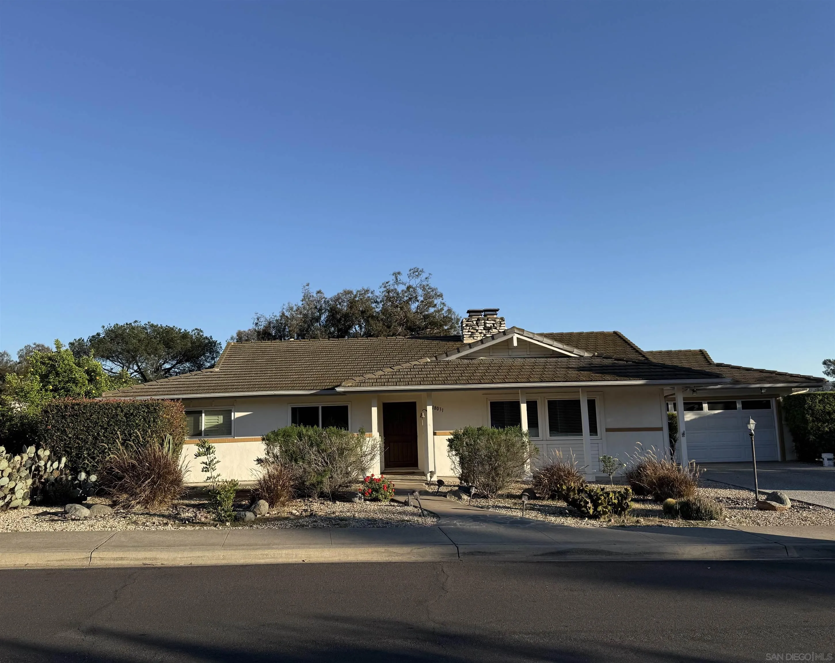 https://cdn.realtyfeed.com/cdn/127/260013569/168a4c095f760b8917fd6dde25ca18ed.webp