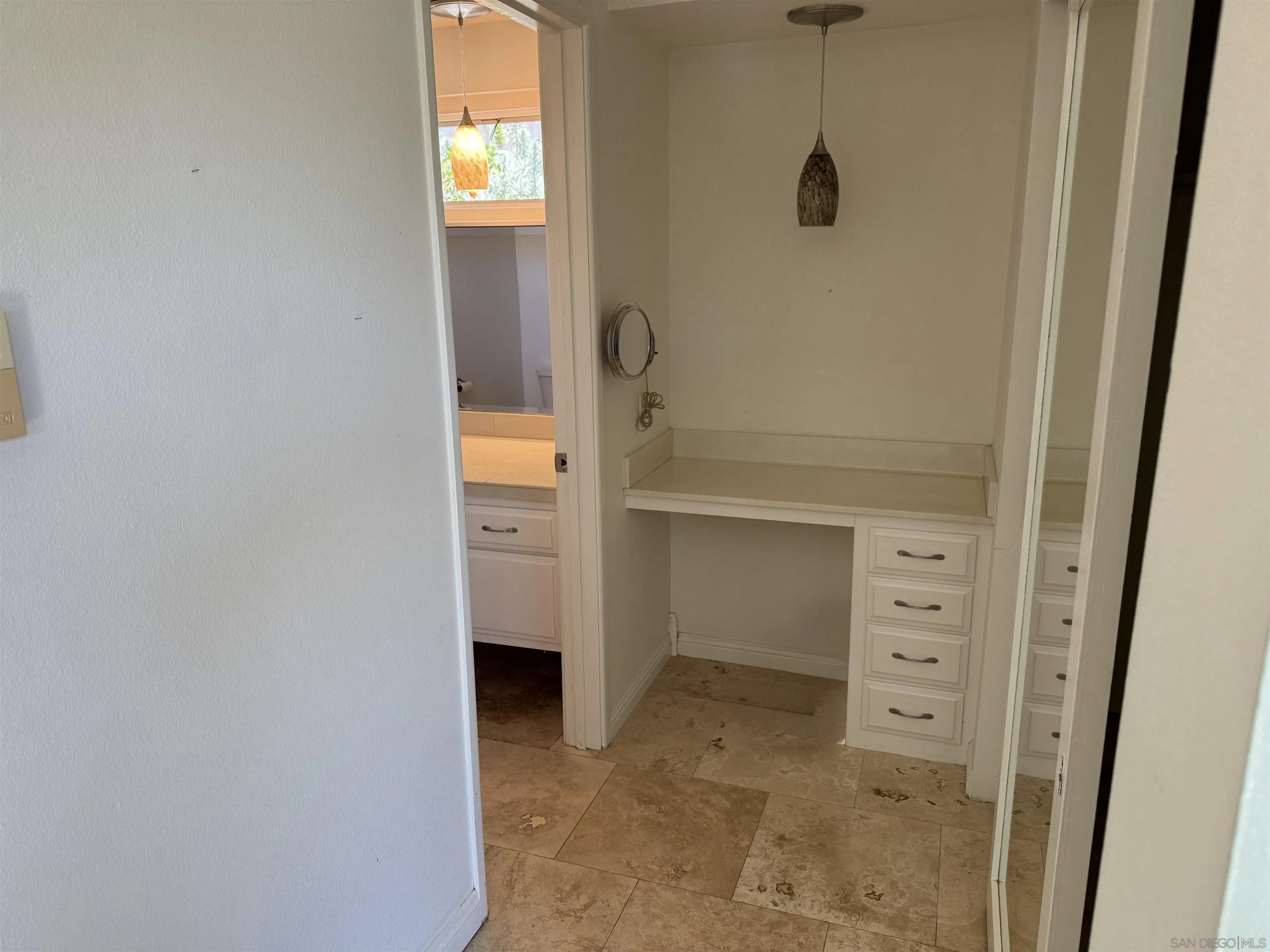 https://cdn.realtyfeed.com/cdn/127/260013569/4fa05d655eb68250f610dcad207959d4.webp