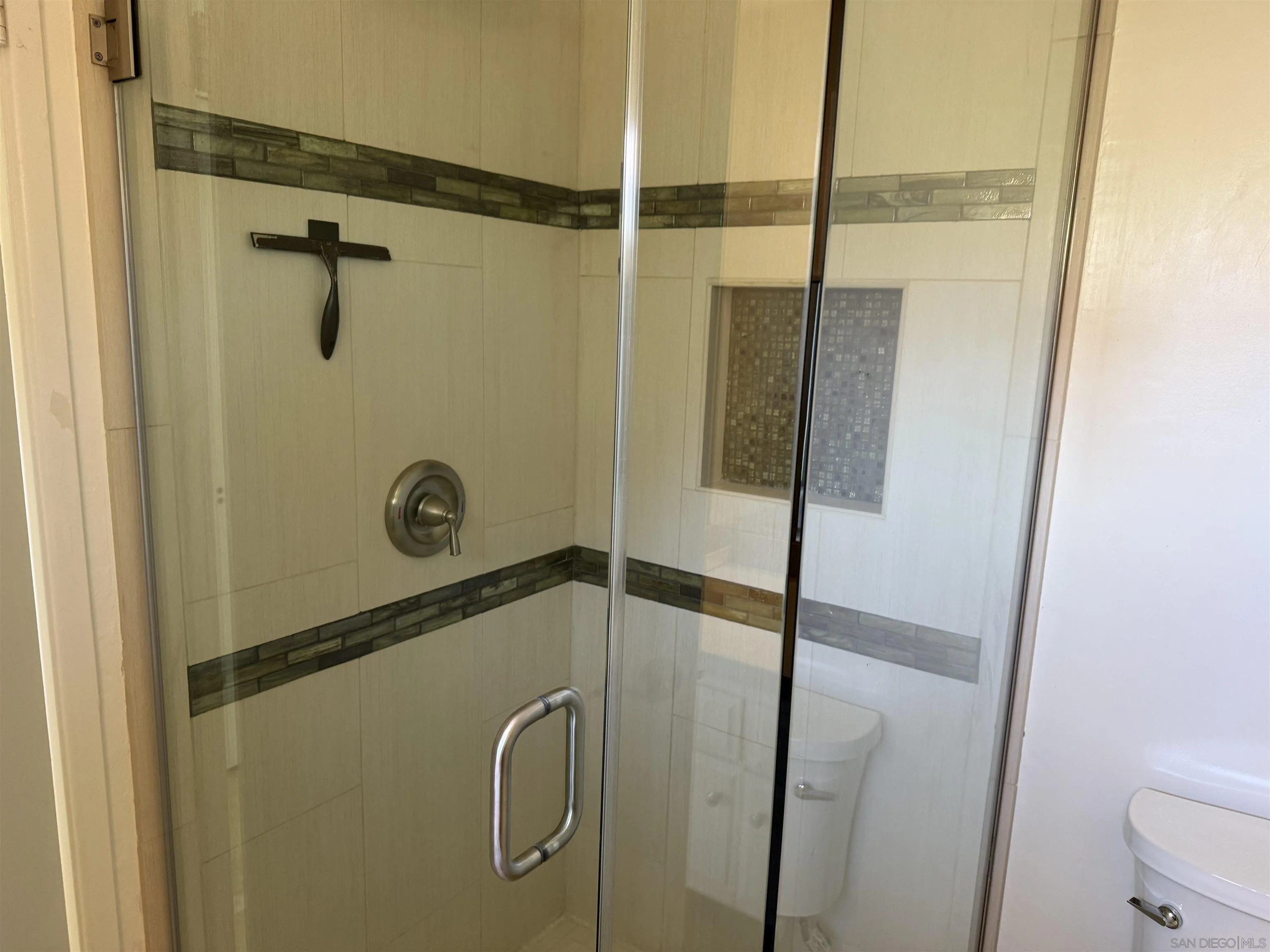 https://cdn.realtyfeed.com/cdn/127/260013569/d1f7fb9a9a672aa074c94ee908d112aa.webp