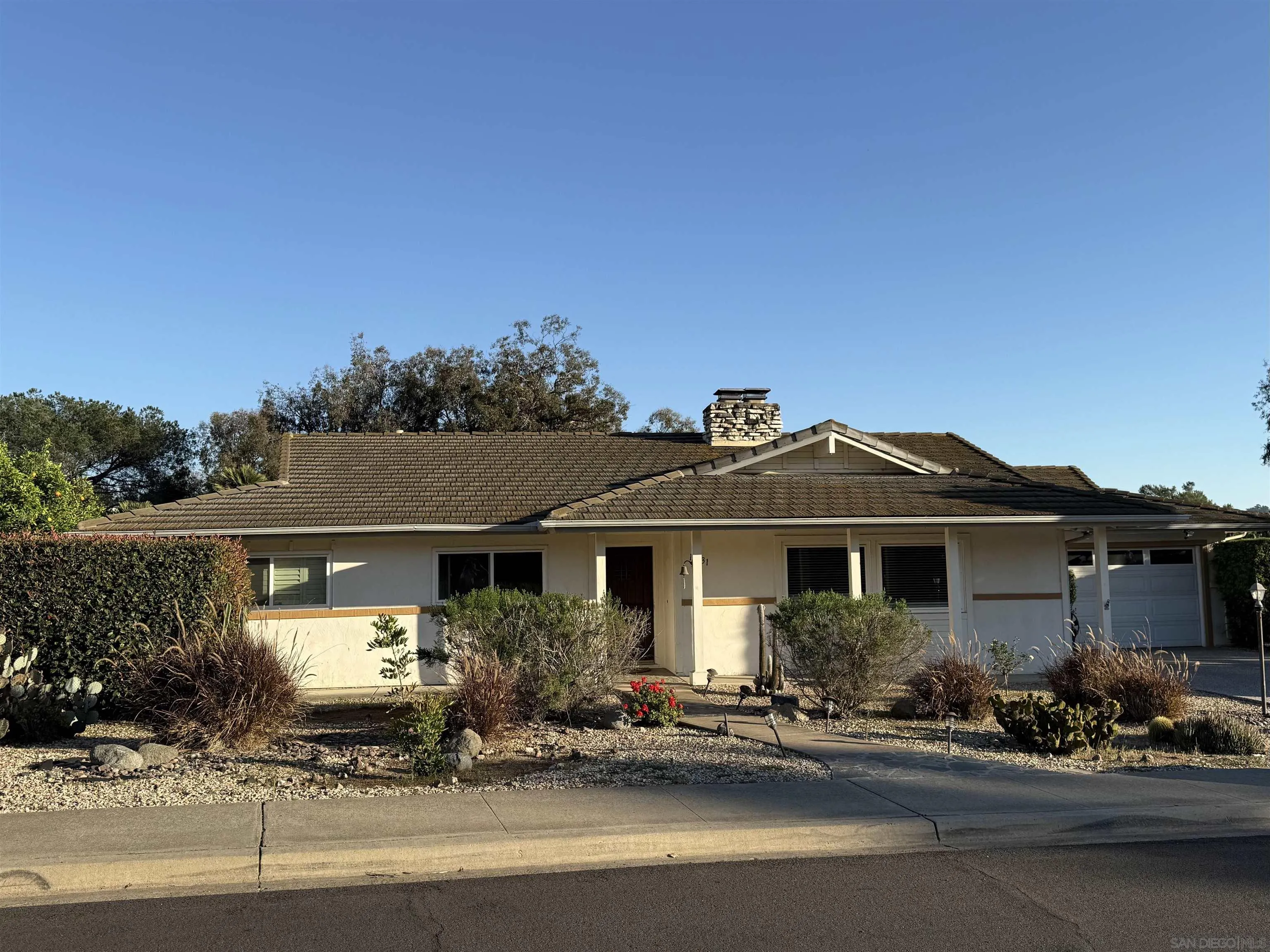 https://cdn.realtyfeed.com/cdn/127/260013569/e0b3d385e47912aeb2f6787c535468f8.webp