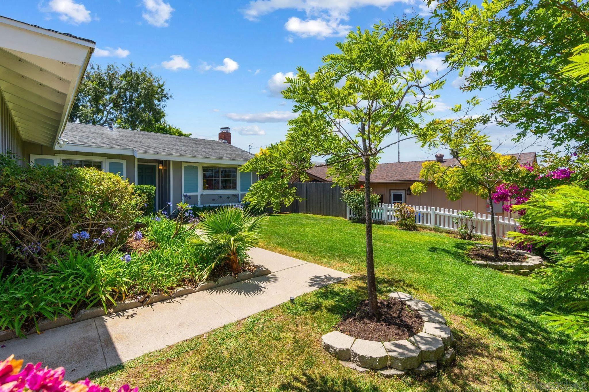 https://cdn.realtyfeed.com/cdn/127/260013571/06f86ecbbd0a210f114f6ef45f98e0ac.webp
