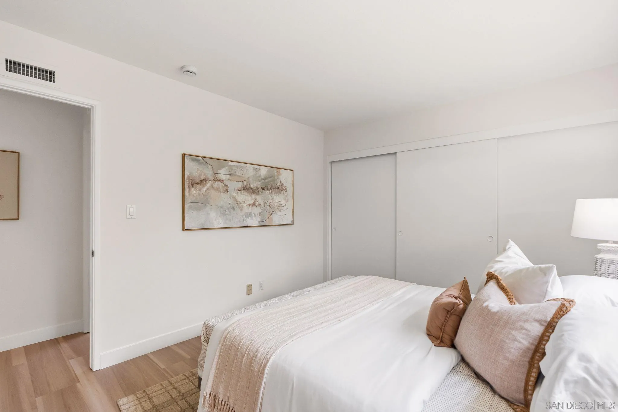 https://cdn.realtyfeed.com/cdn/127/260013571/1cf123ea5b738c18530e9fbaa53e47b6.webp