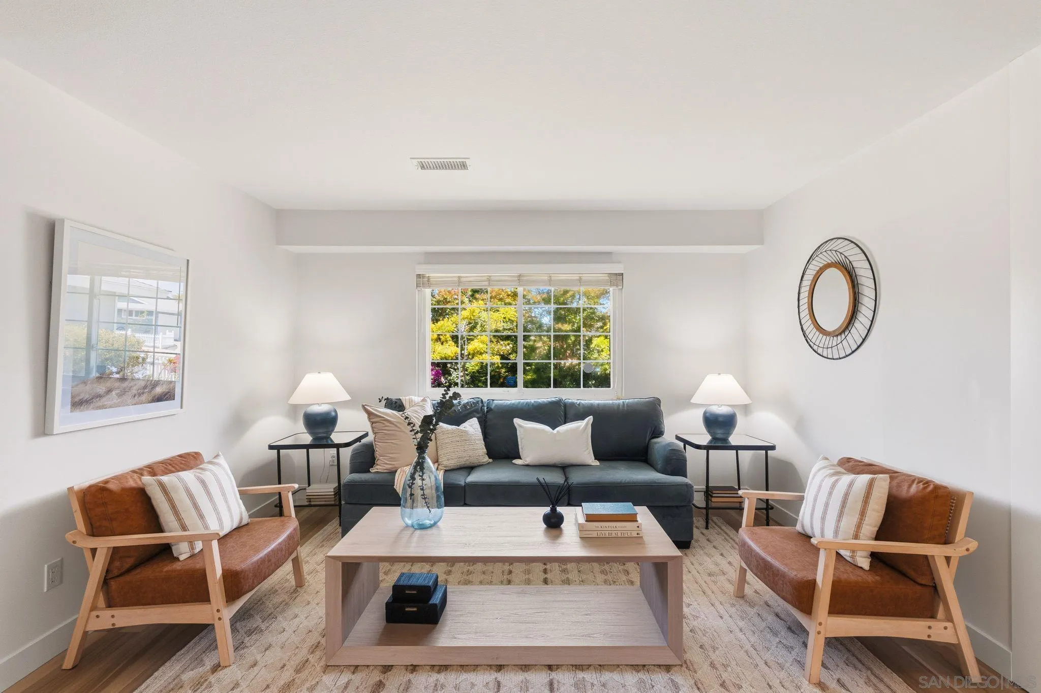 https://cdn.realtyfeed.com/cdn/127/260013571/8aff7532b9f841287a89db9a99107231.webp