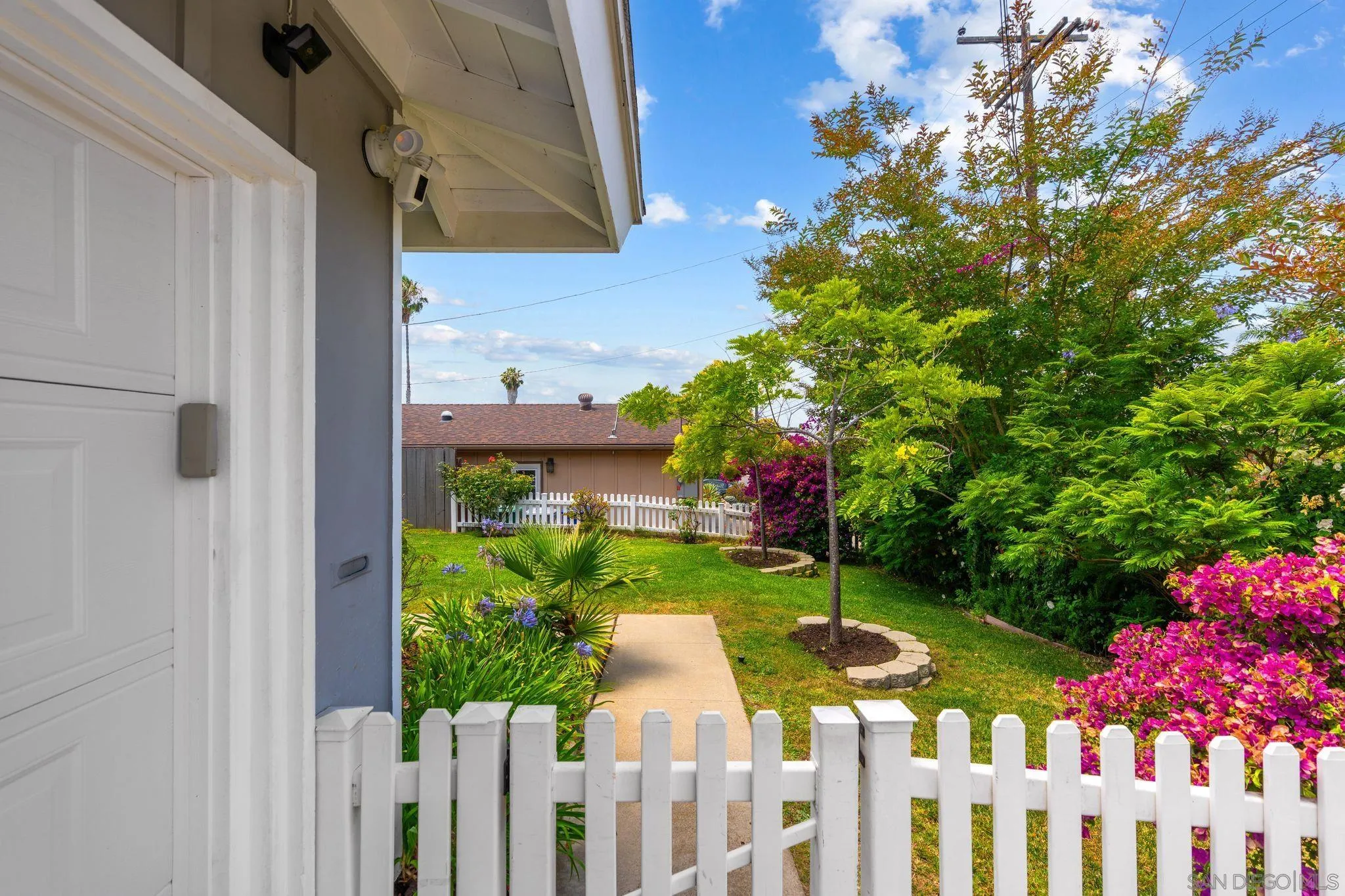 https://cdn.realtyfeed.com/cdn/127/260013571/d41049e2a1f5a0839f307356c5b7e4cf.webp