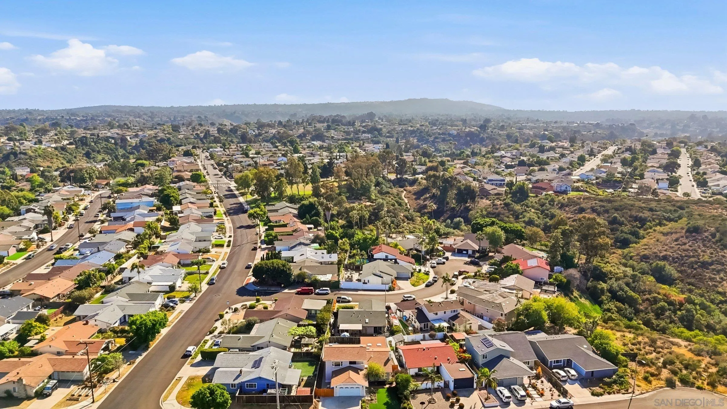 https://cdn.realtyfeed.com/cdn/127/260013572/4e702012b2f452b449af134e3156b3ea.webp