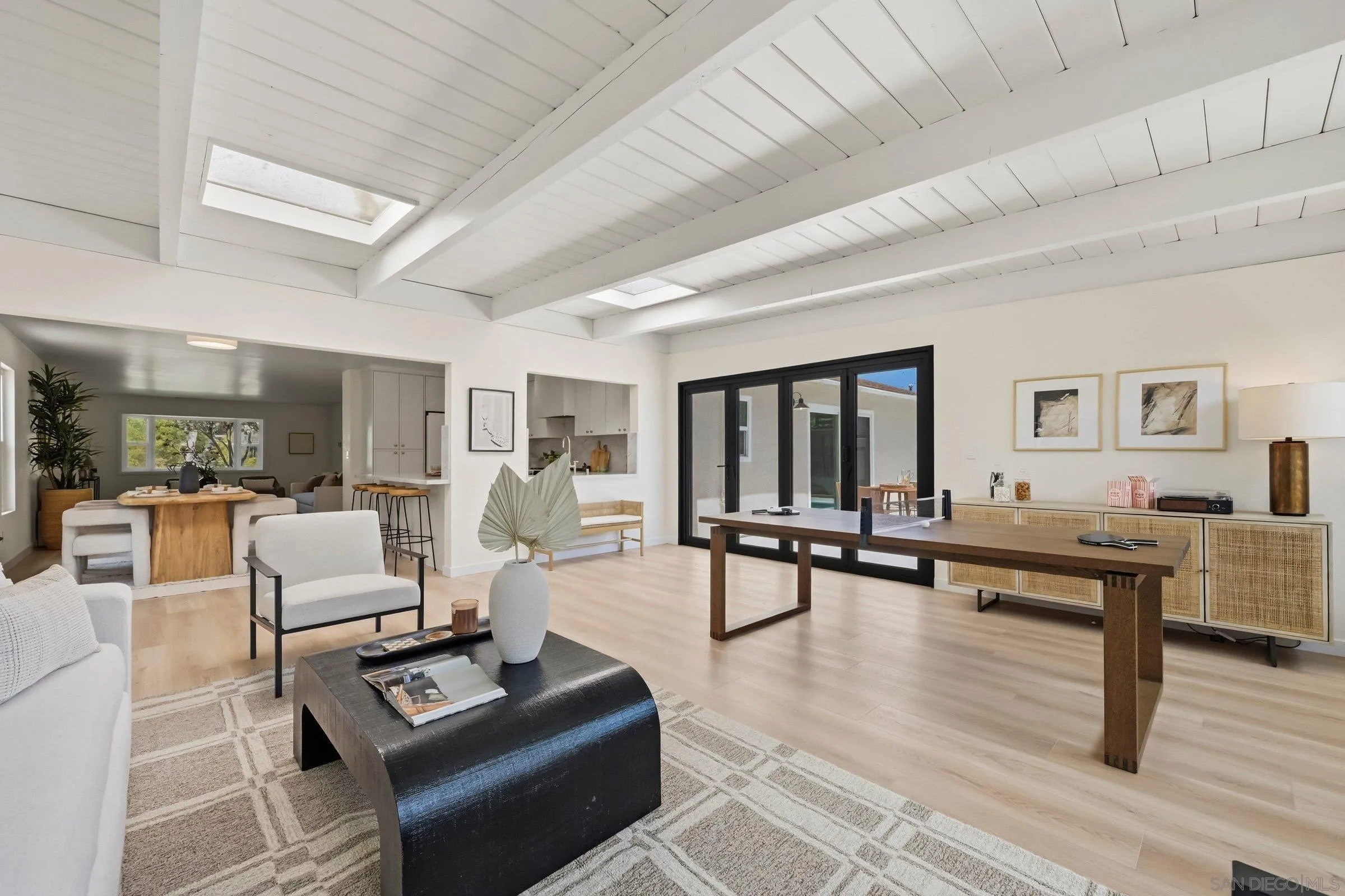 https://cdn.realtyfeed.com/cdn/127/260013572/84941833cd5c8b4afda2f0b0ff68281c.webp