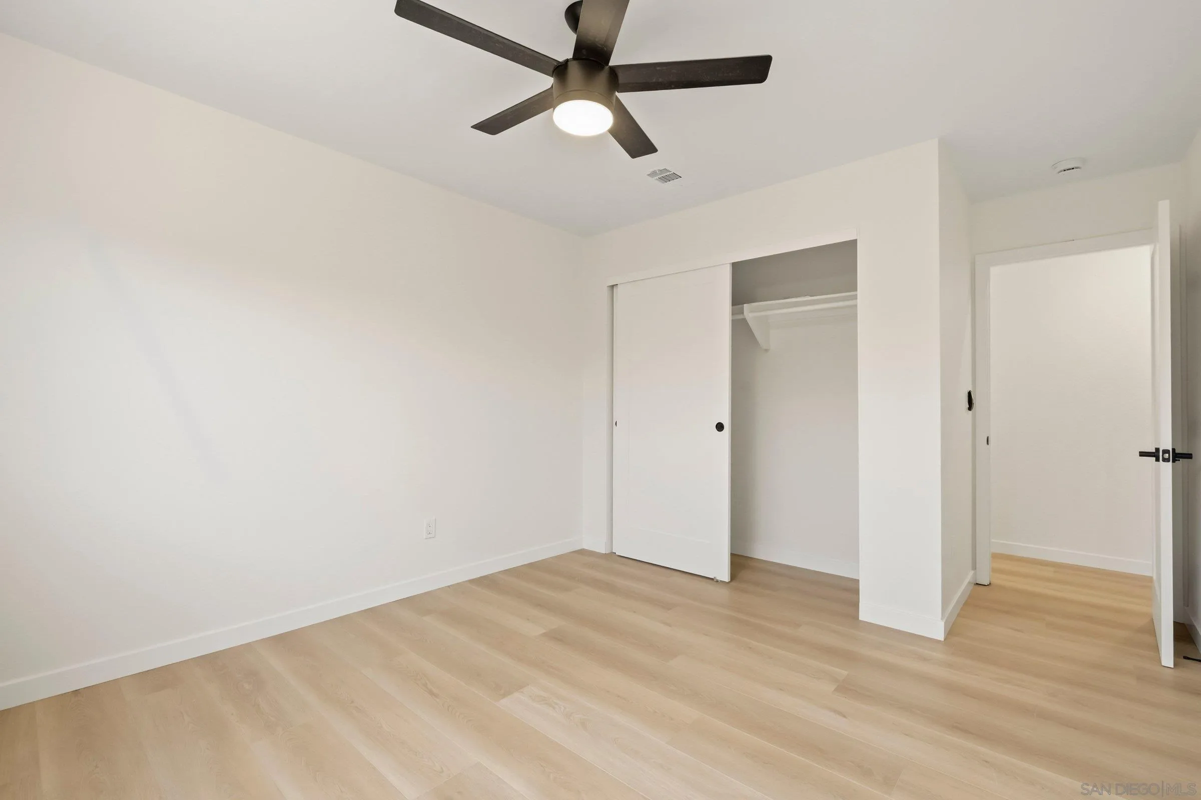 https://cdn.realtyfeed.com/cdn/127/260013572/a6959b9f4c2cfbfd0fb682a561e3c6ac.webp