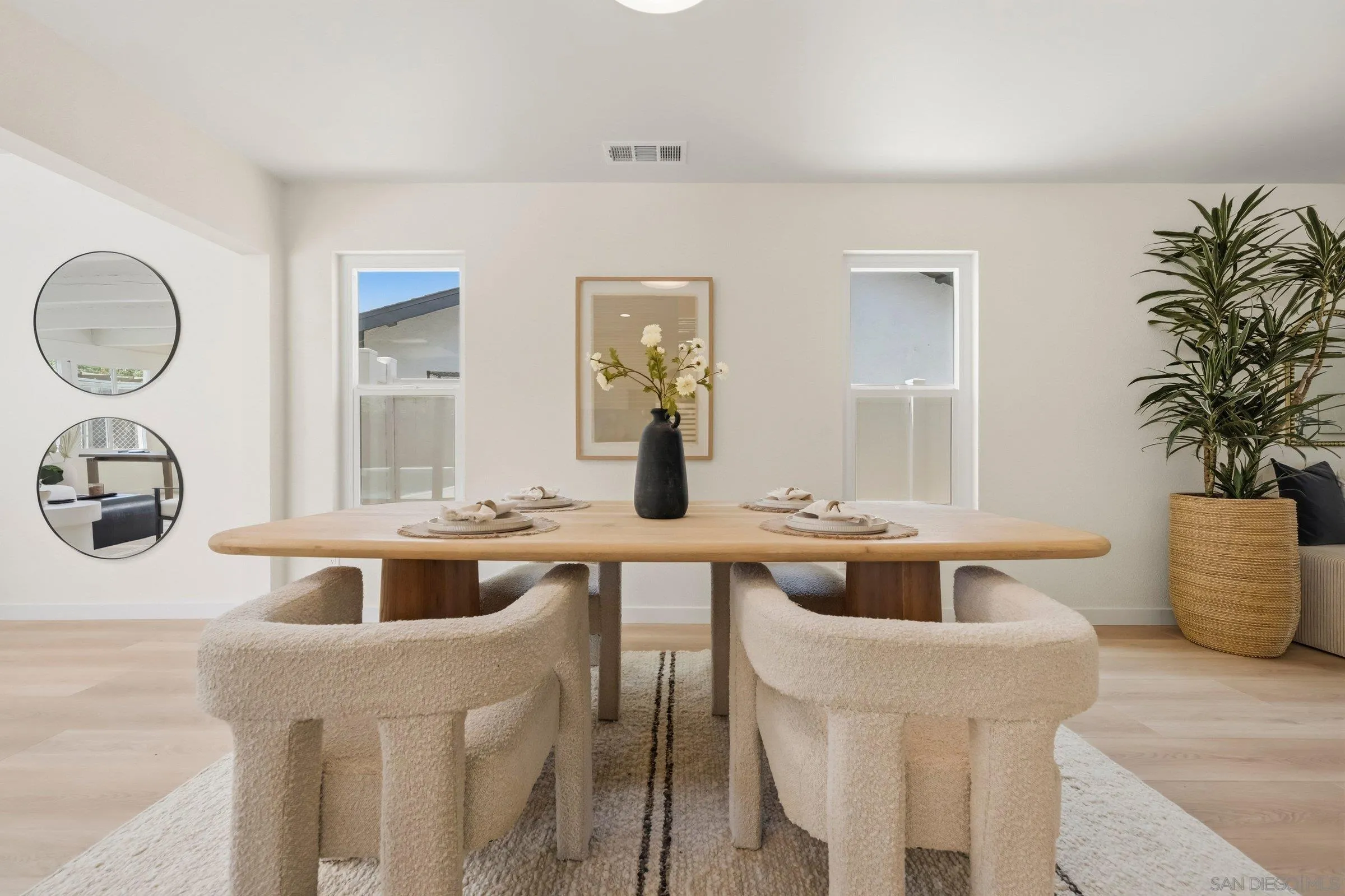 https://cdn.realtyfeed.com/cdn/127/260013572/c571c991aabc9fe148b1877b361b06a6.webp