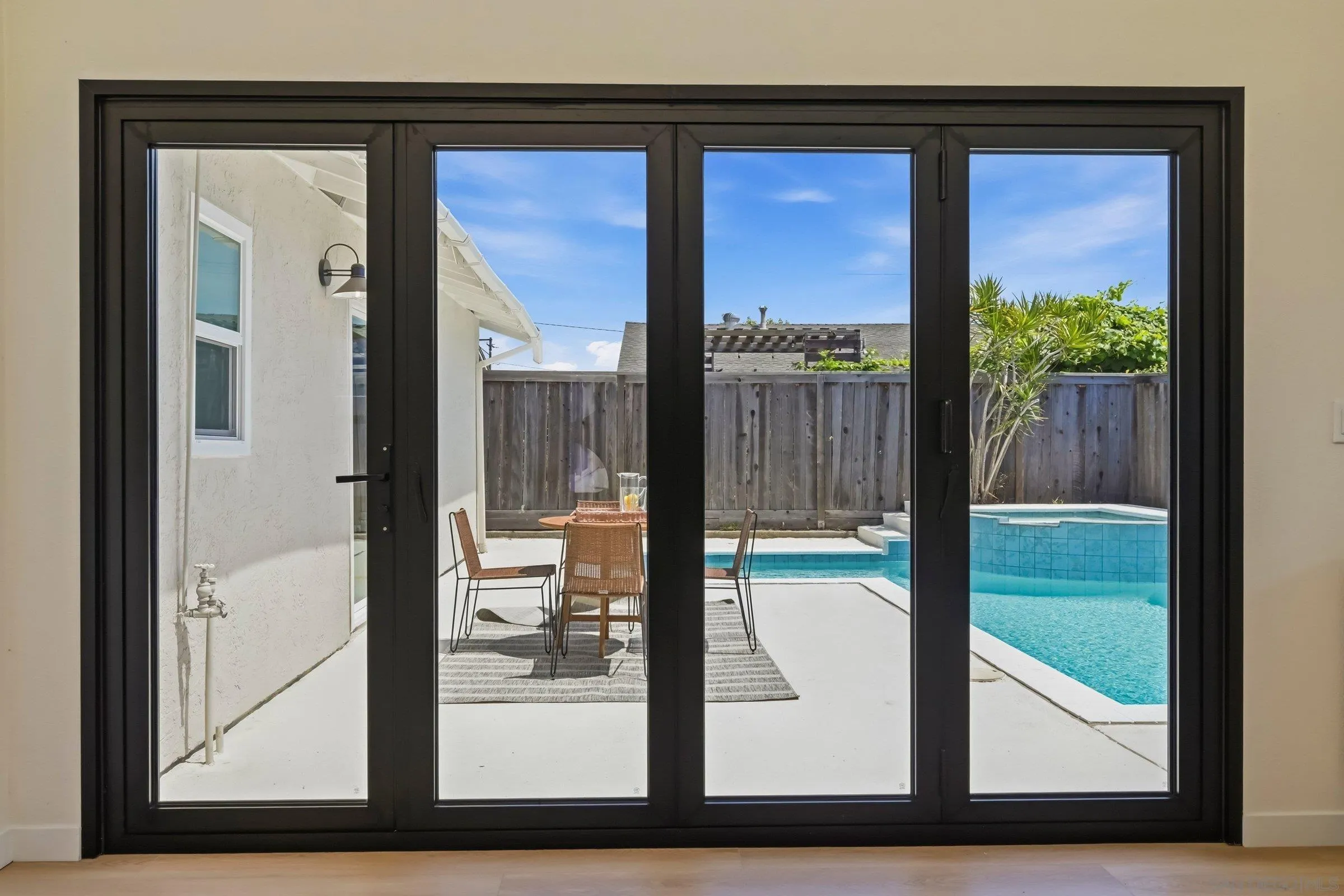 https://cdn.realtyfeed.com/cdn/127/260013572/f5301674585d682521b7a3561e7b307d.webp