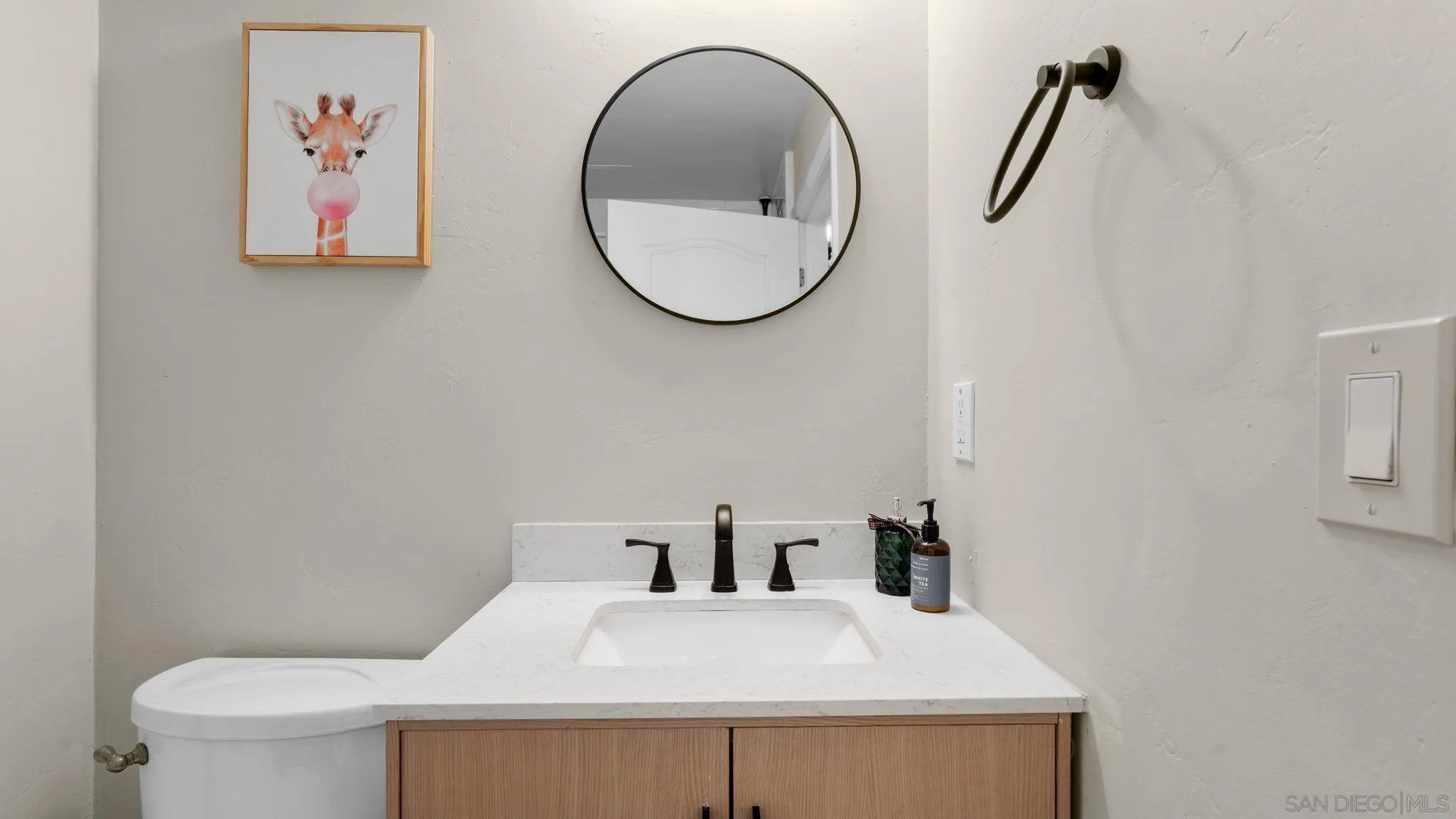 Photo #11: 260013584 Listing: Photo #11