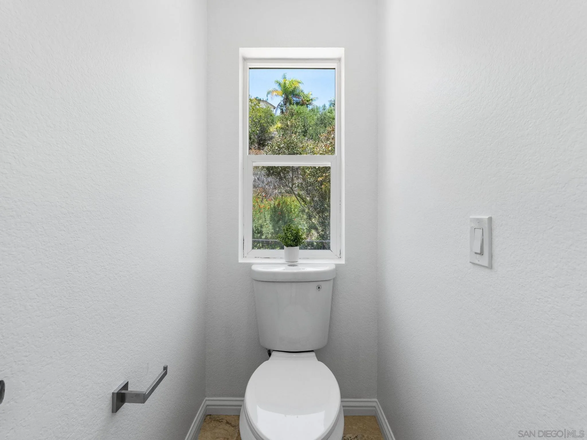 https://cdn.realtyfeed.com/cdn/127/260013585/774d507c50d32f7853a98a1e91d8e779.webp