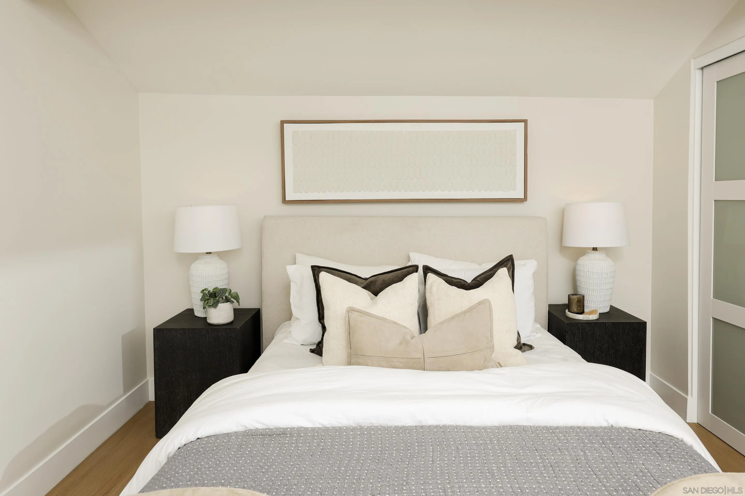 https://cdn.realtyfeed.com/cdn/127/260013586/3de5fc66f1ab488c1df117fbbb37ac7e.webp