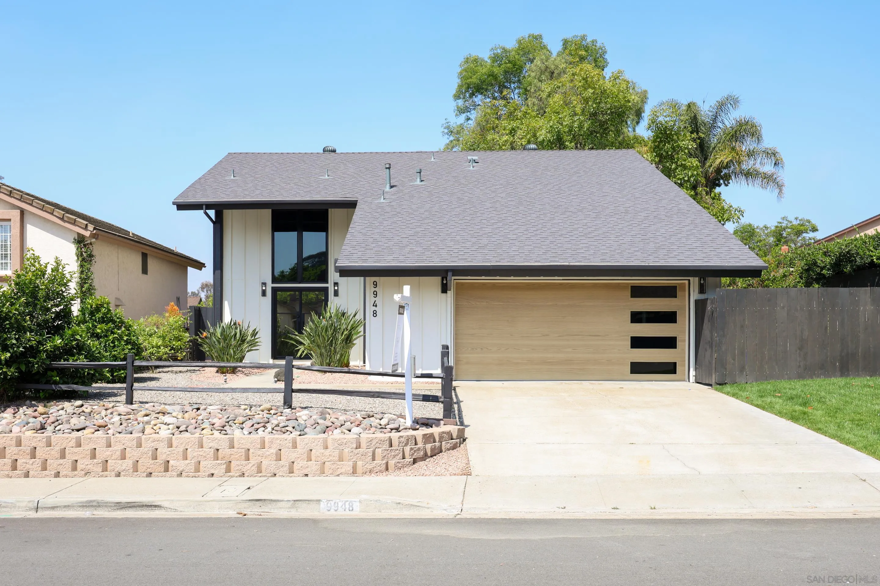 https://cdn.realtyfeed.com/cdn/127/260013586/a17070081e169dc9e62d217bf2070fb0.webp