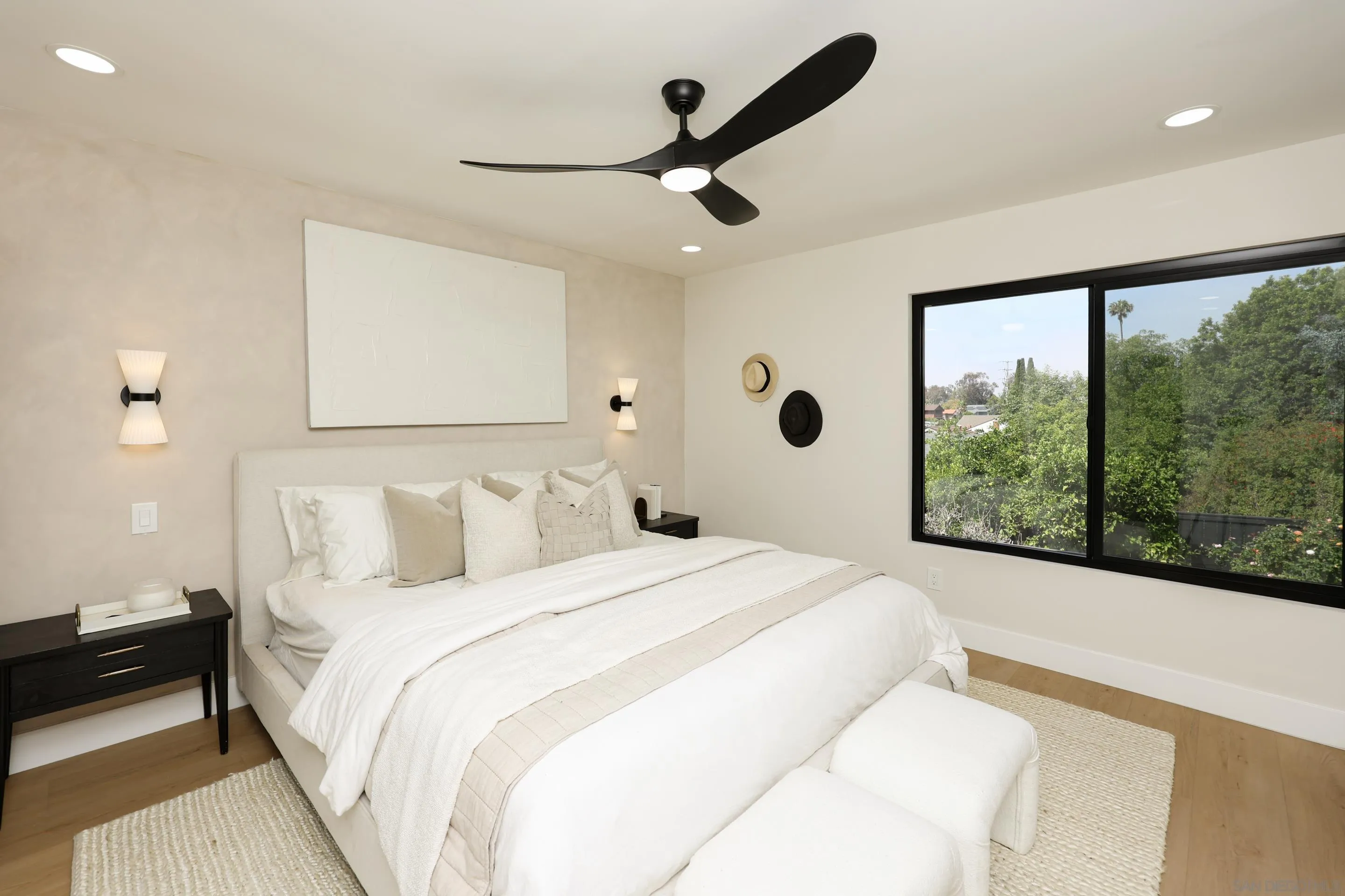 https://cdn.realtyfeed.com/cdn/127/260013586/ab06c392bf4e094b4d51a361679092ab.webp