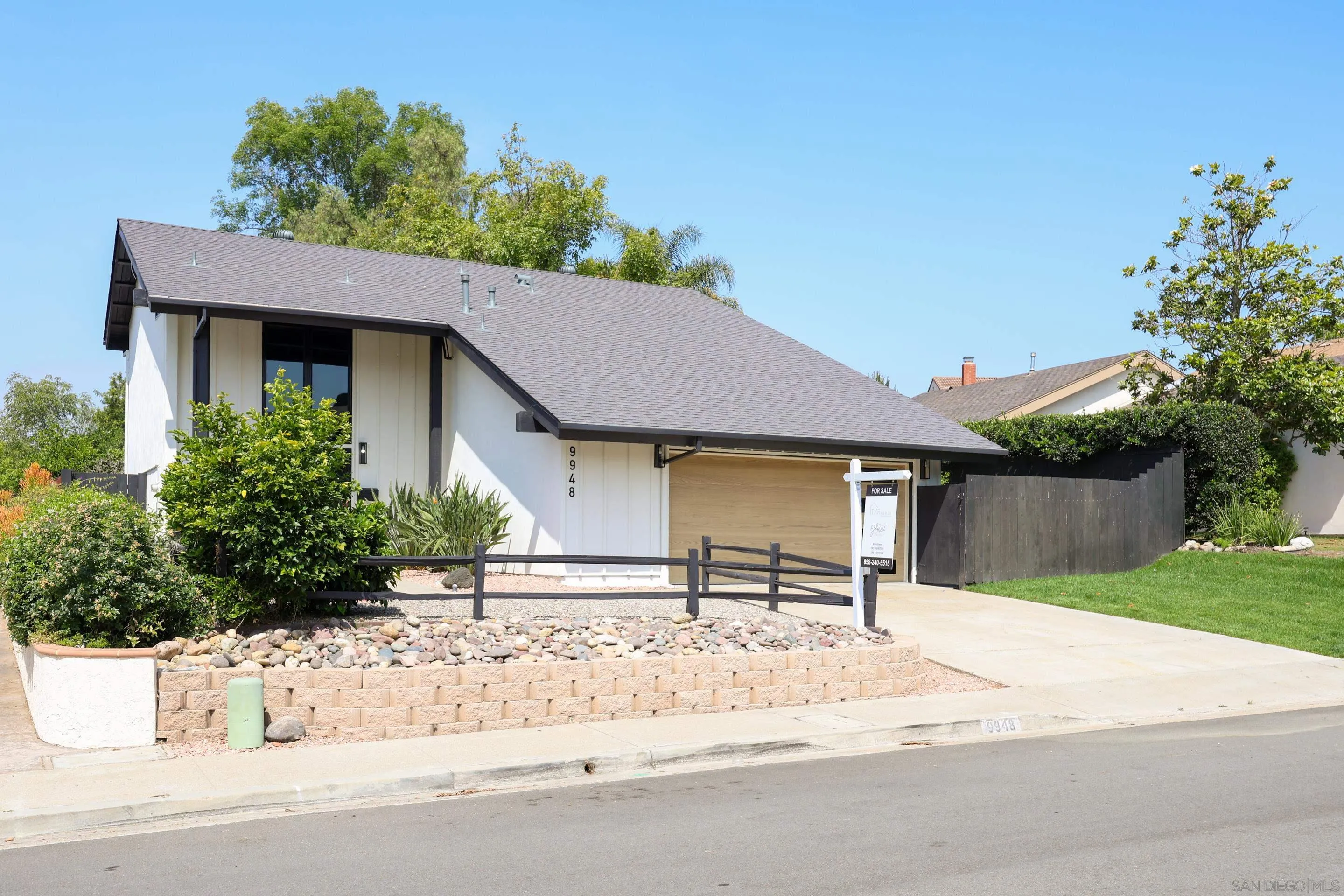 https://cdn.realtyfeed.com/cdn/127/260013586/bbf0b216f126a3d09b65b5e2a946d6f8.webp