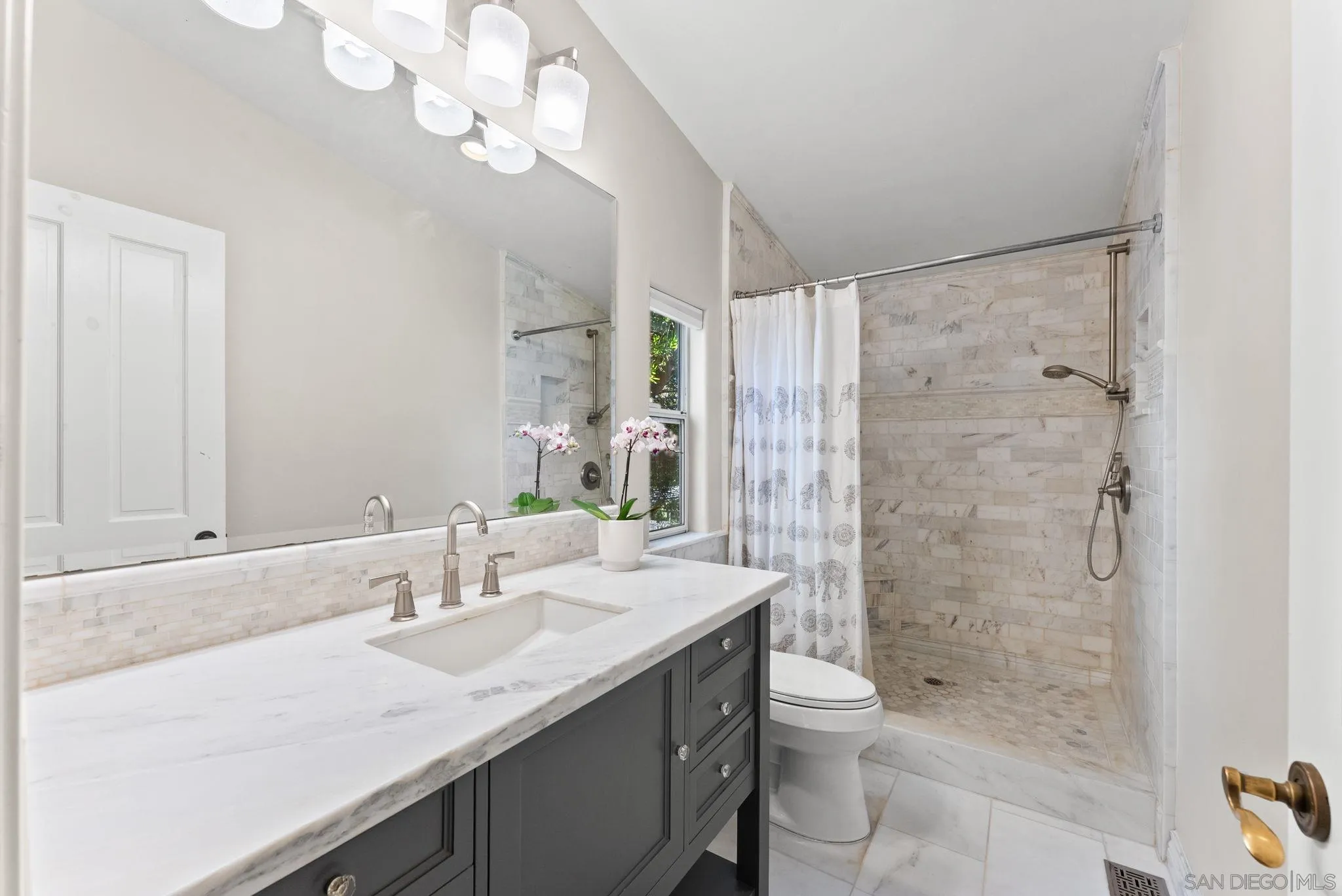 https://cdn.realtyfeed.com/cdn/127/260013587/02176c9d74784b935dc45953a115dddf.webp