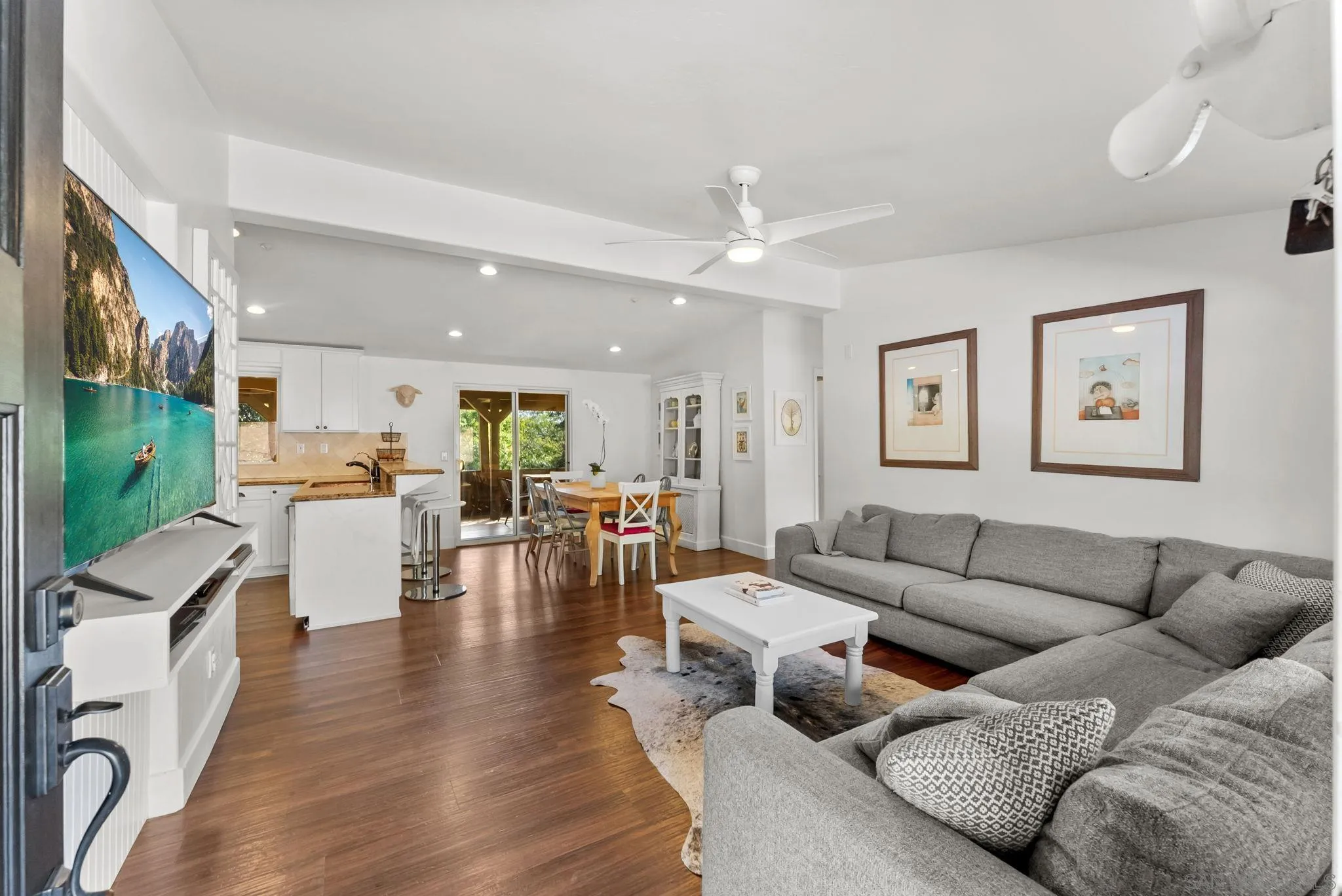 https://cdn.realtyfeed.com/cdn/127/260013587/2edfaf265f066c1351c323eac8d5848c.webp