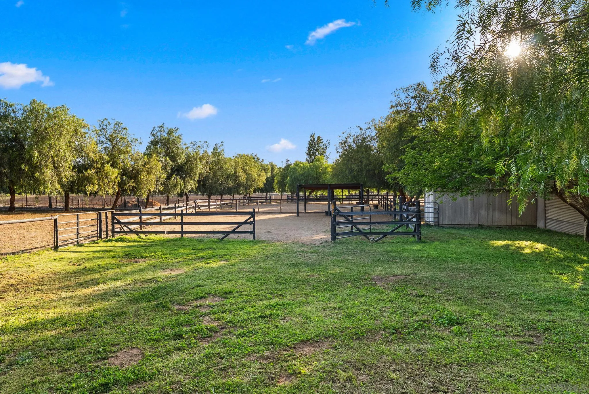 https://cdn.realtyfeed.com/cdn/127/260013587/392eedf53ac68cec9315527c5d9a3114.webp