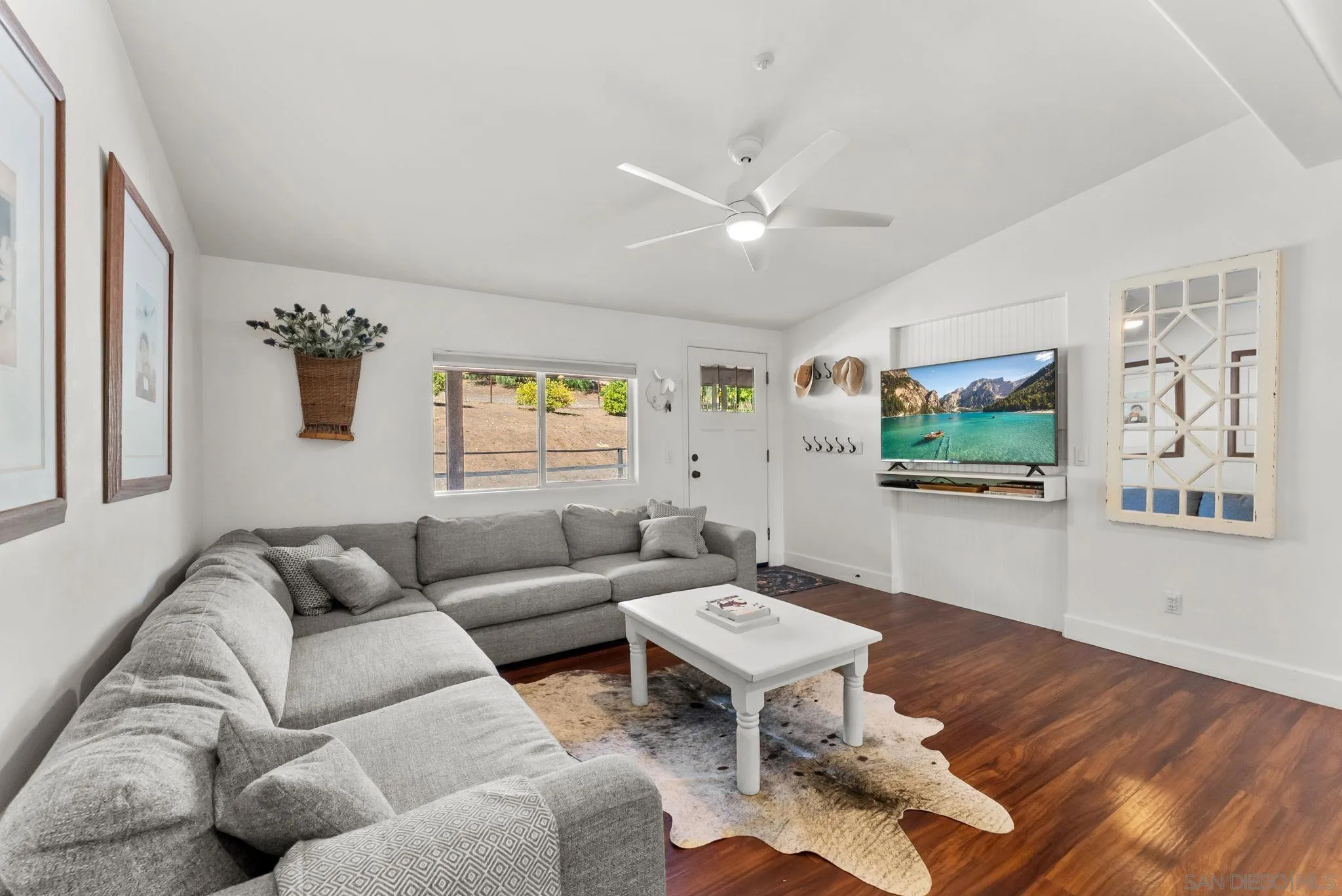https://cdn.realtyfeed.com/cdn/127/260013587/9efccd0910d04a559f7b298be5a9a242.webp