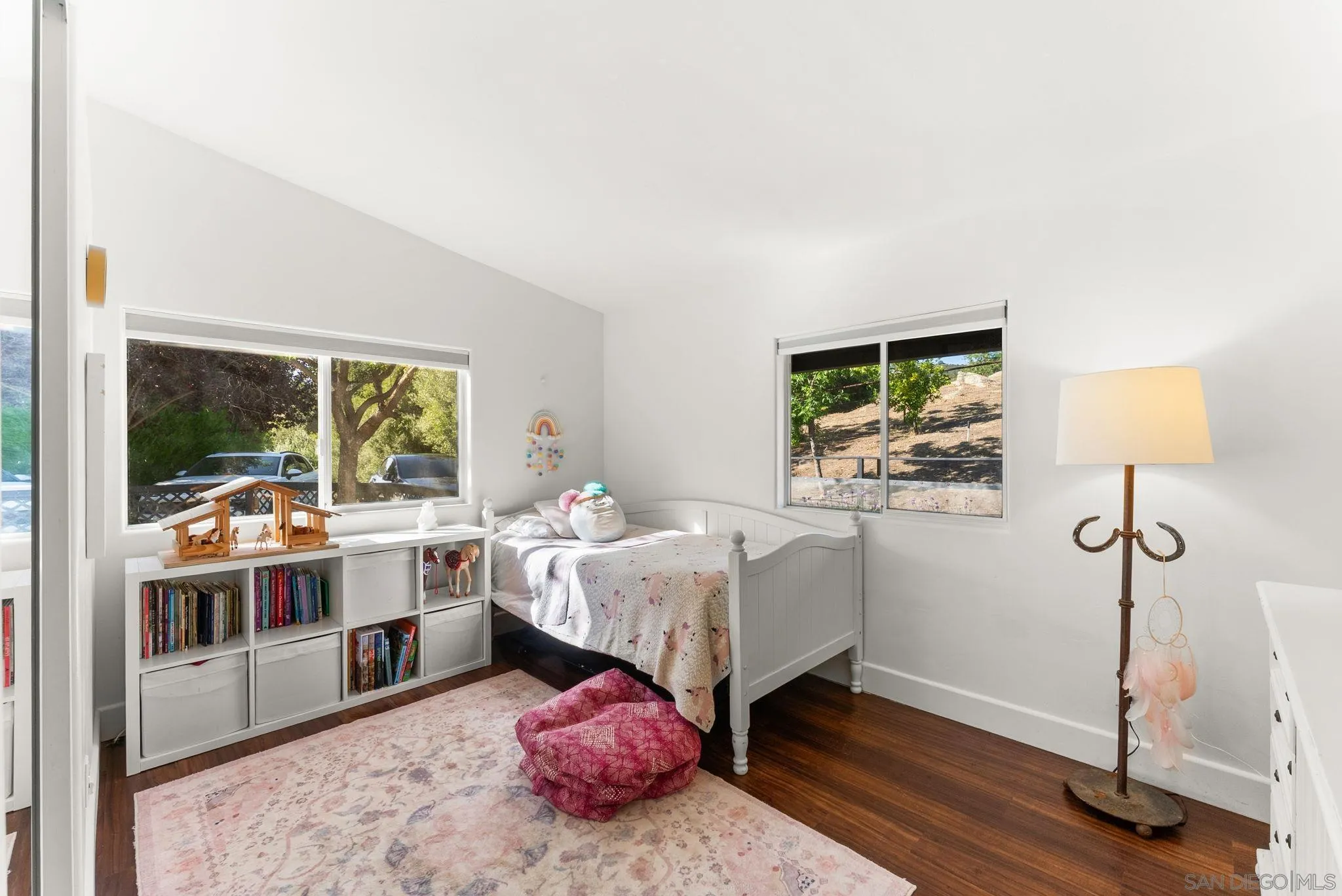 https://cdn.realtyfeed.com/cdn/127/260013587/e41d8f5de582f86115baa3a0541d5538.webp