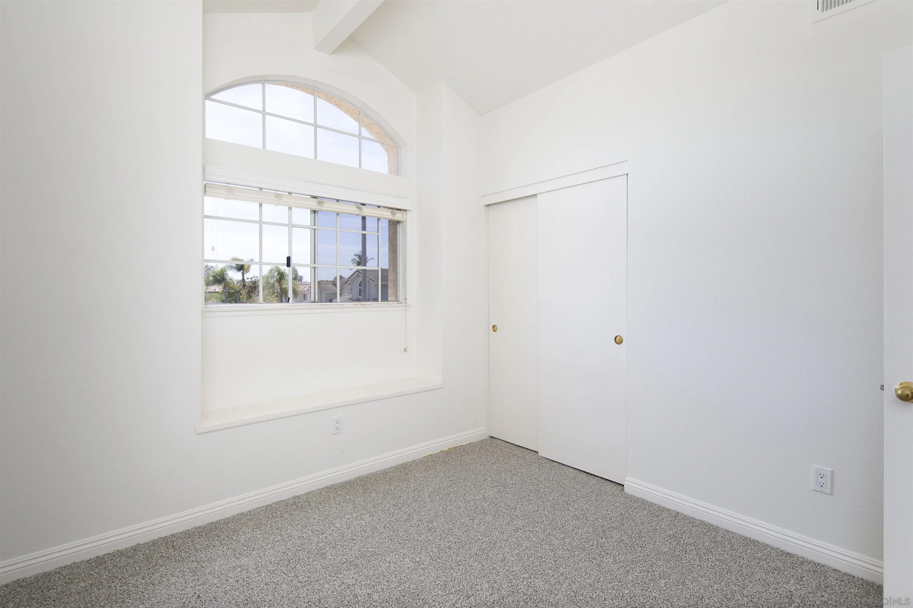 https://cdn.realtyfeed.com/cdn/127/260013590/5403630d9c21e1de2576a14082f94ac8.webp