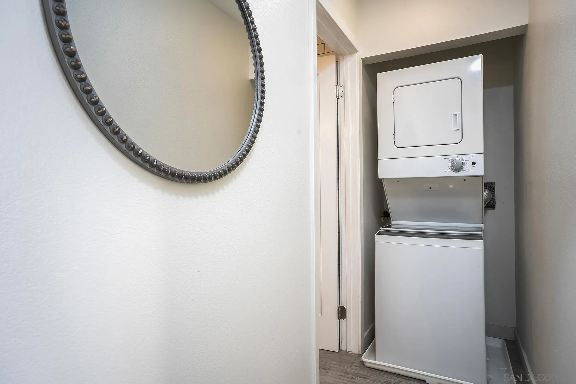 https://cdn.realtyfeed.com/cdn/127/260013591/16f807f8975d44cbe21384eed5d49fe2.webp