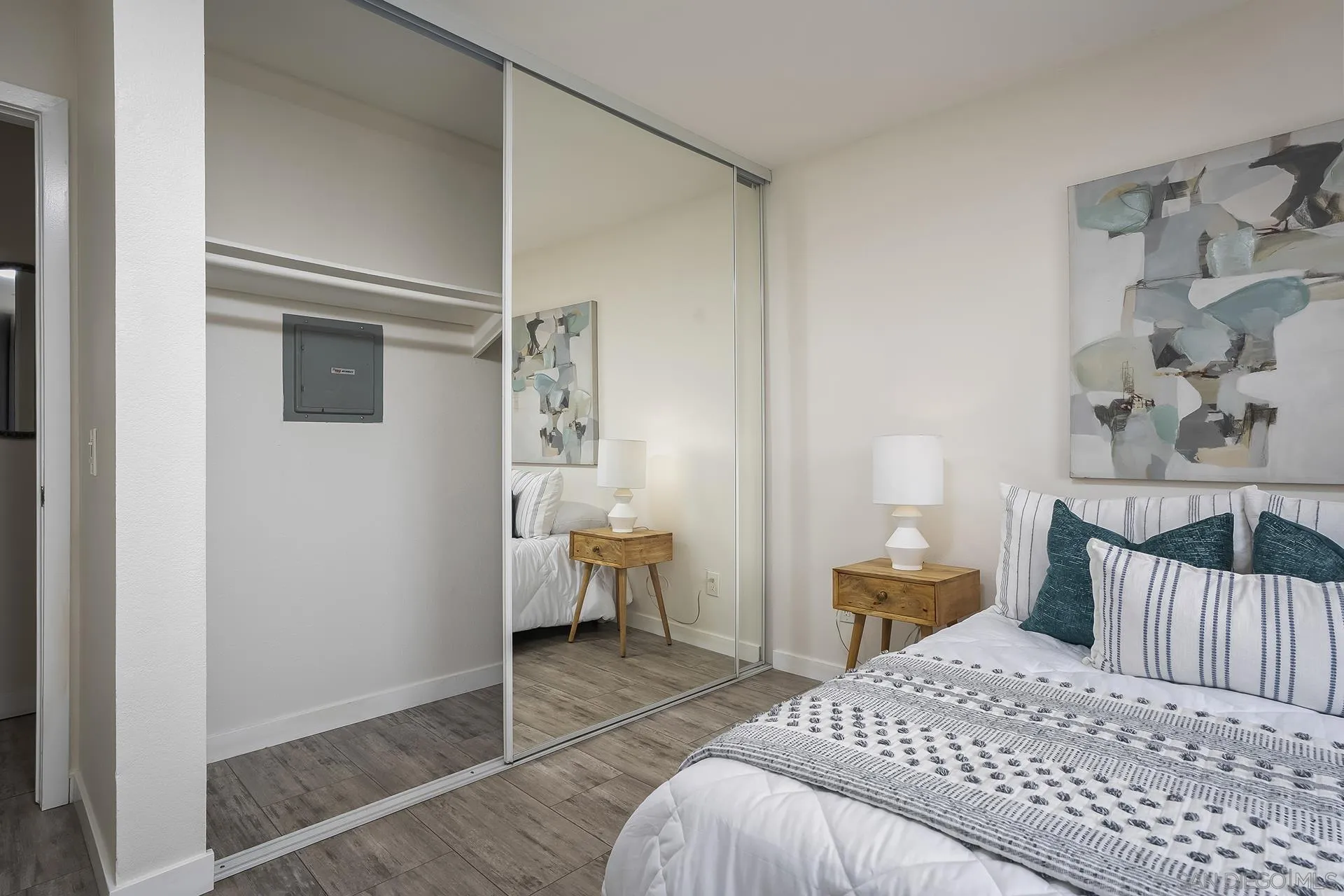 https://cdn.realtyfeed.com/cdn/127/260013591/4efa681b6463a3d18147f37765b2551d.webp