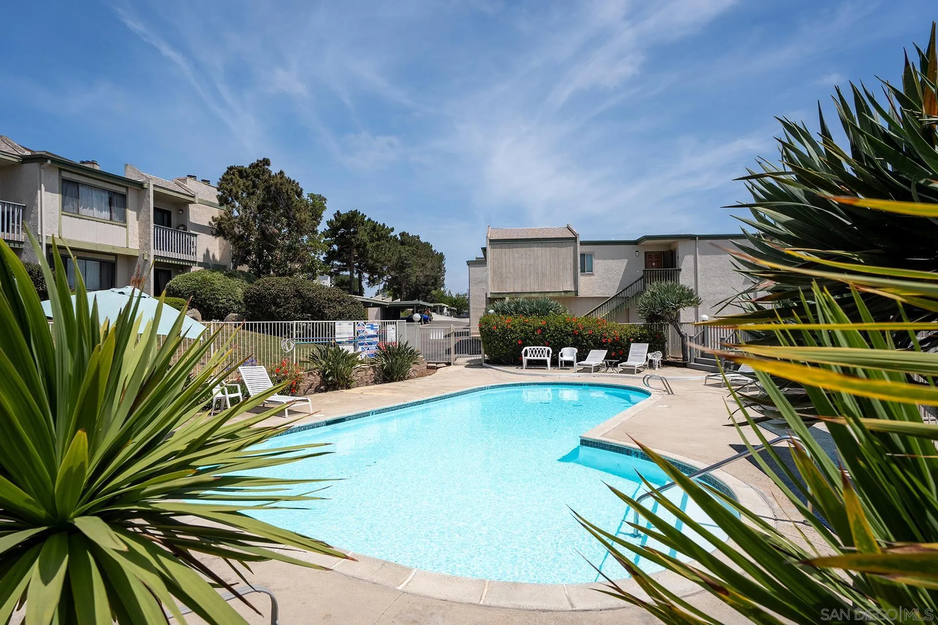 https://cdn.realtyfeed.com/cdn/127/260013591/66e8cdffc8e5f9d78ff2b34a03b921ba.webp