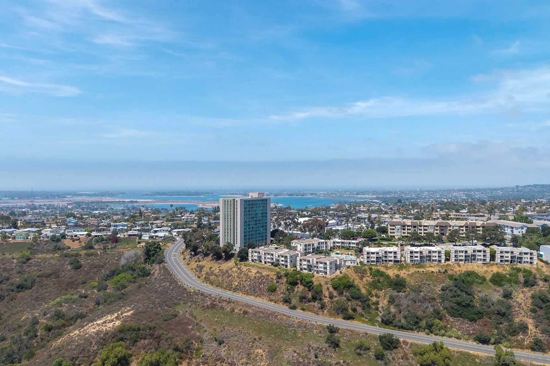 https://cdn.realtyfeed.com/cdn/127/260013591/6f8bc678d7cb6ddf748ac6aa20f55012.webp