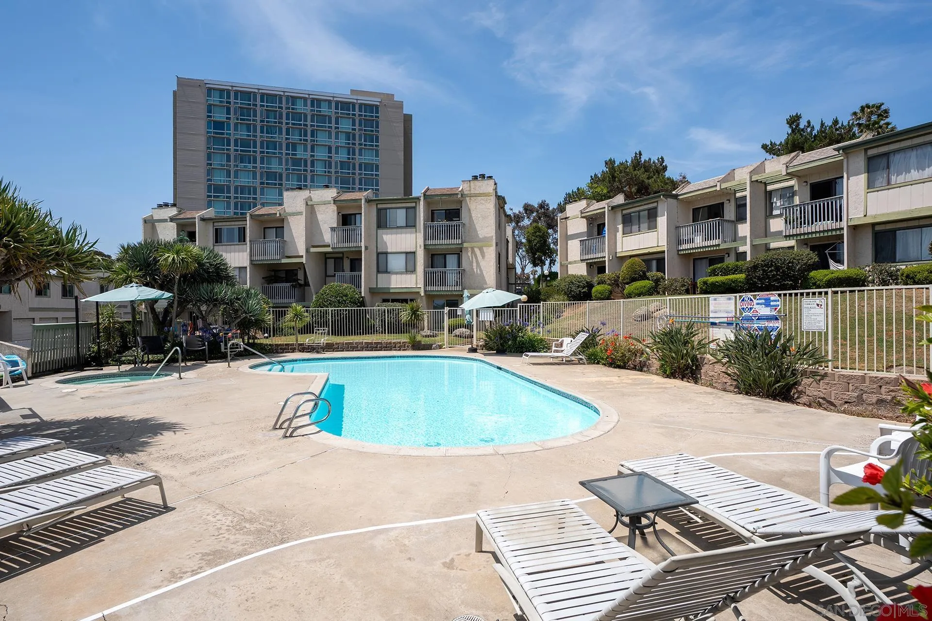 https://cdn.realtyfeed.com/cdn/127/260013591/7d347b9e31b54573aba7f91a3a642997.webp
