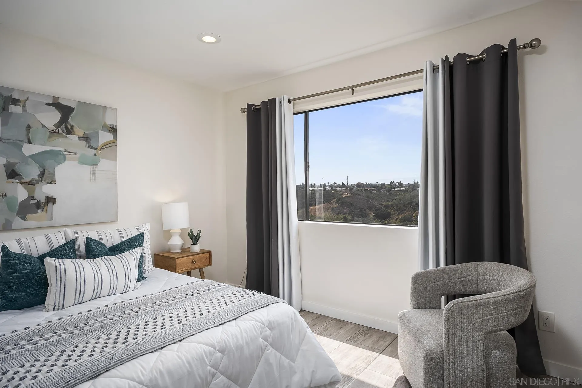 https://cdn.realtyfeed.com/cdn/127/260013591/a927c4d1cd1f21a5bbebd7883f9a73bc.webp