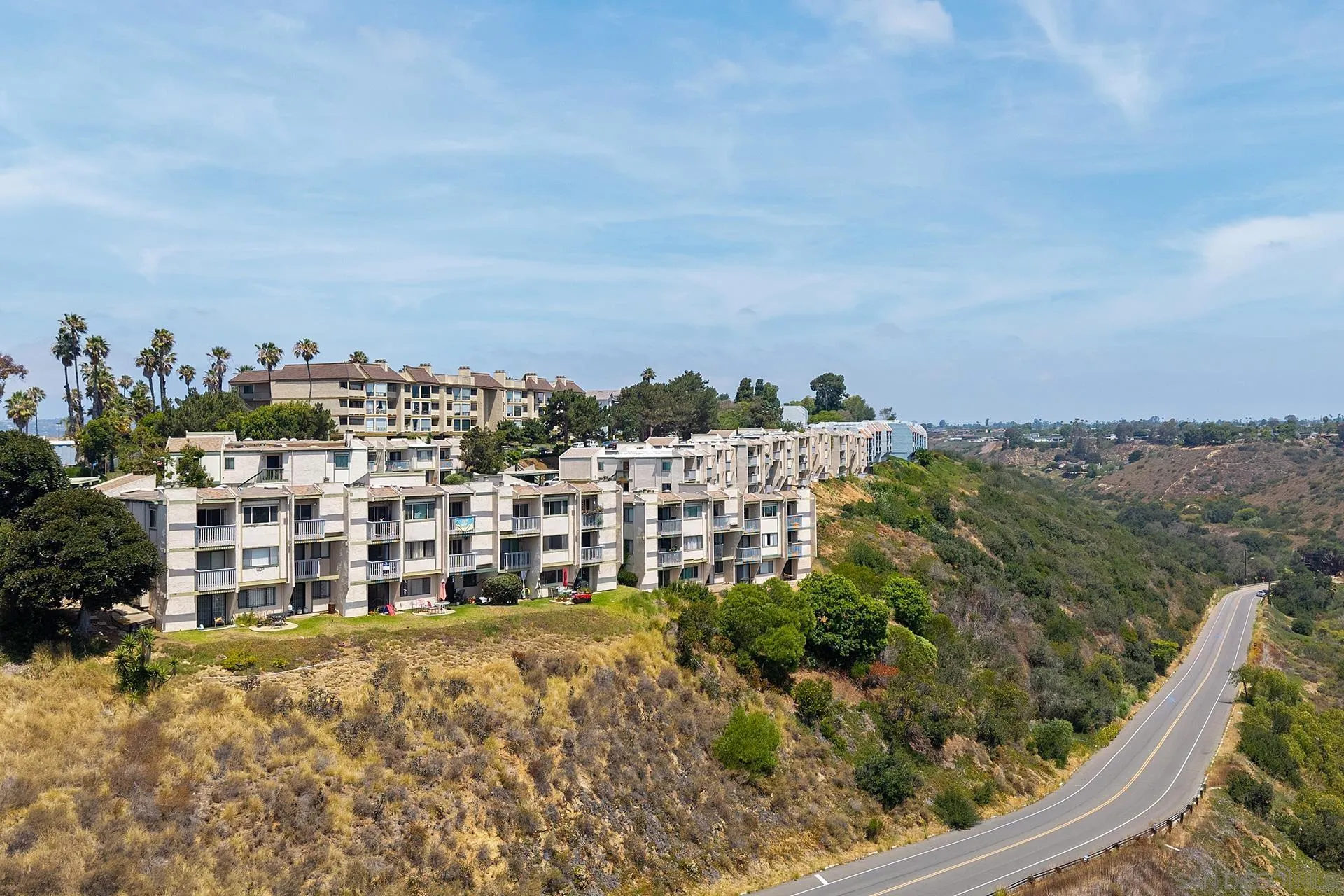 https://cdn.realtyfeed.com/cdn/127/260013591/c2292eefc95e736fa28a4d2b995bbc0c.webp