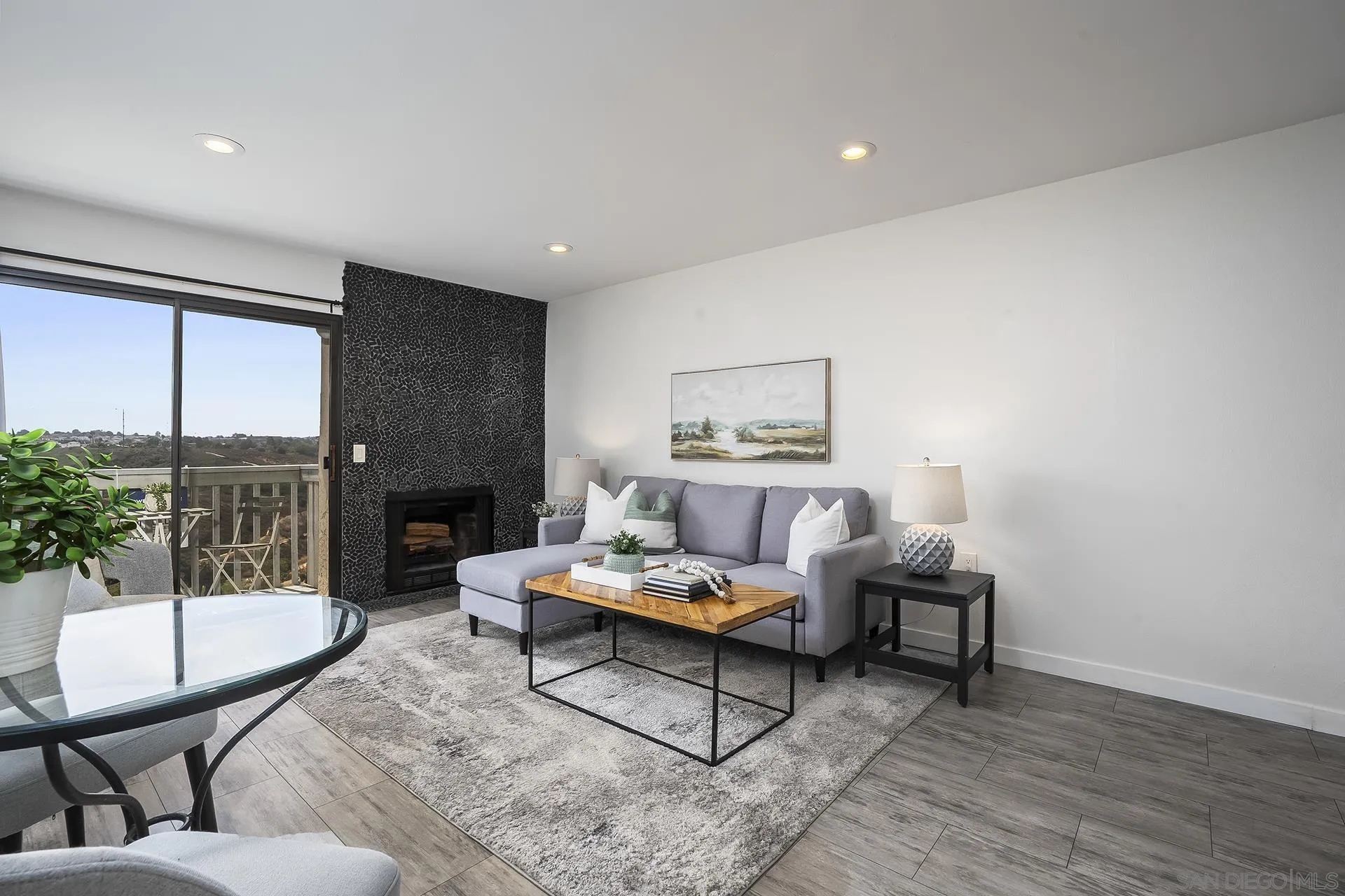 https://cdn.realtyfeed.com/cdn/127/260013591/f7c0baaf5084a84394fe3293631e8513.webp