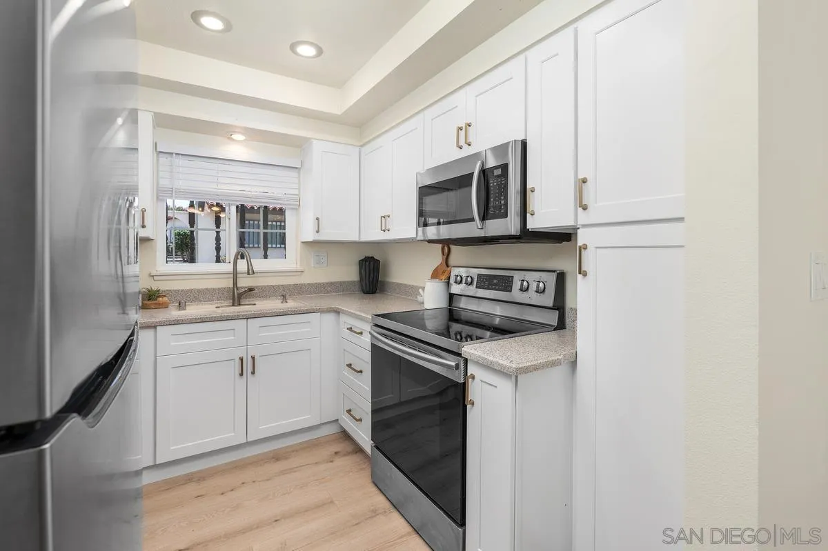 Photo #6: 260013593 Listing: Photo #6