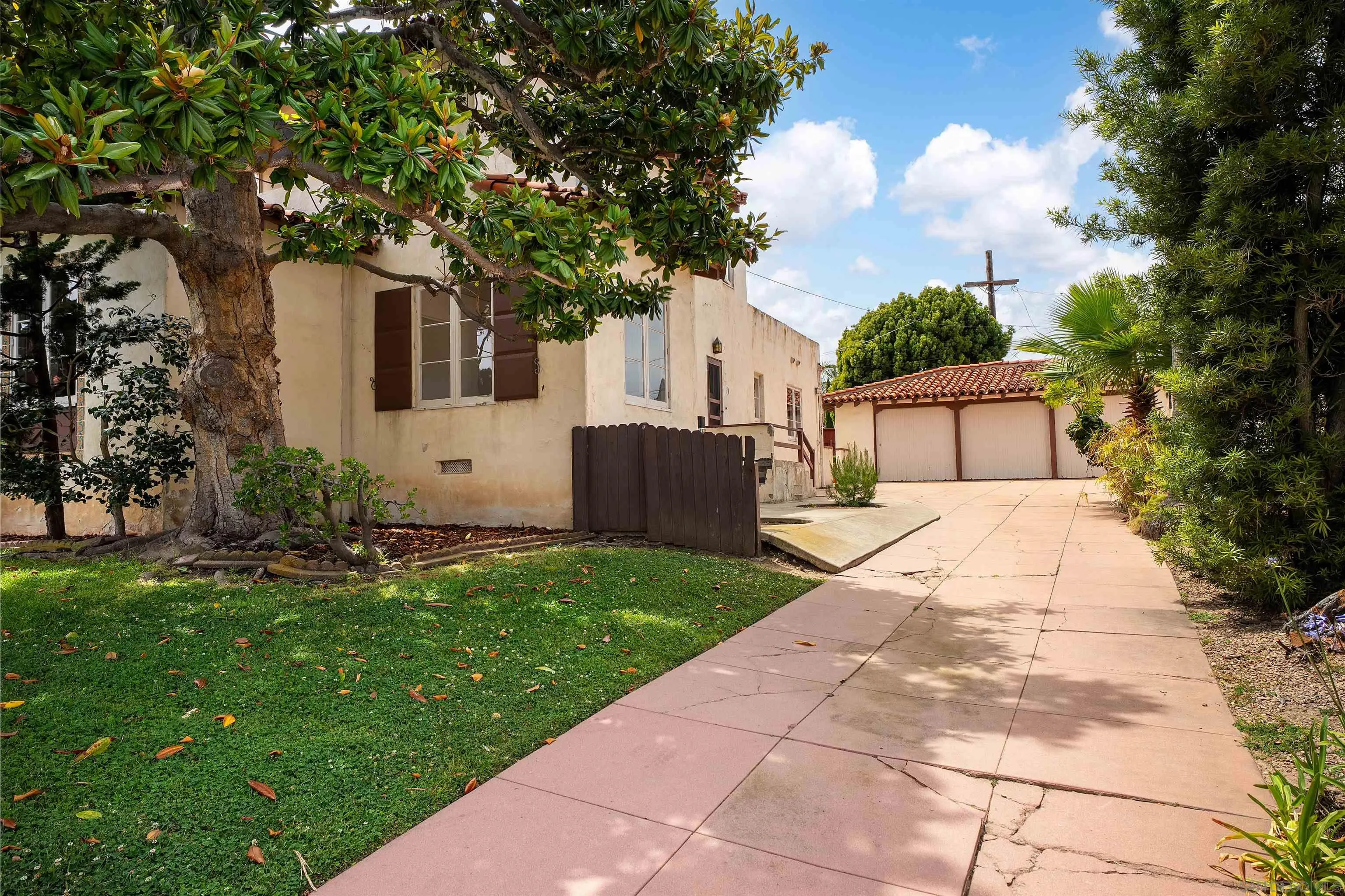 https://cdn.realtyfeed.com/cdn/127/260013594/05933366d003fd0eac2dea26a2f930d7.webp