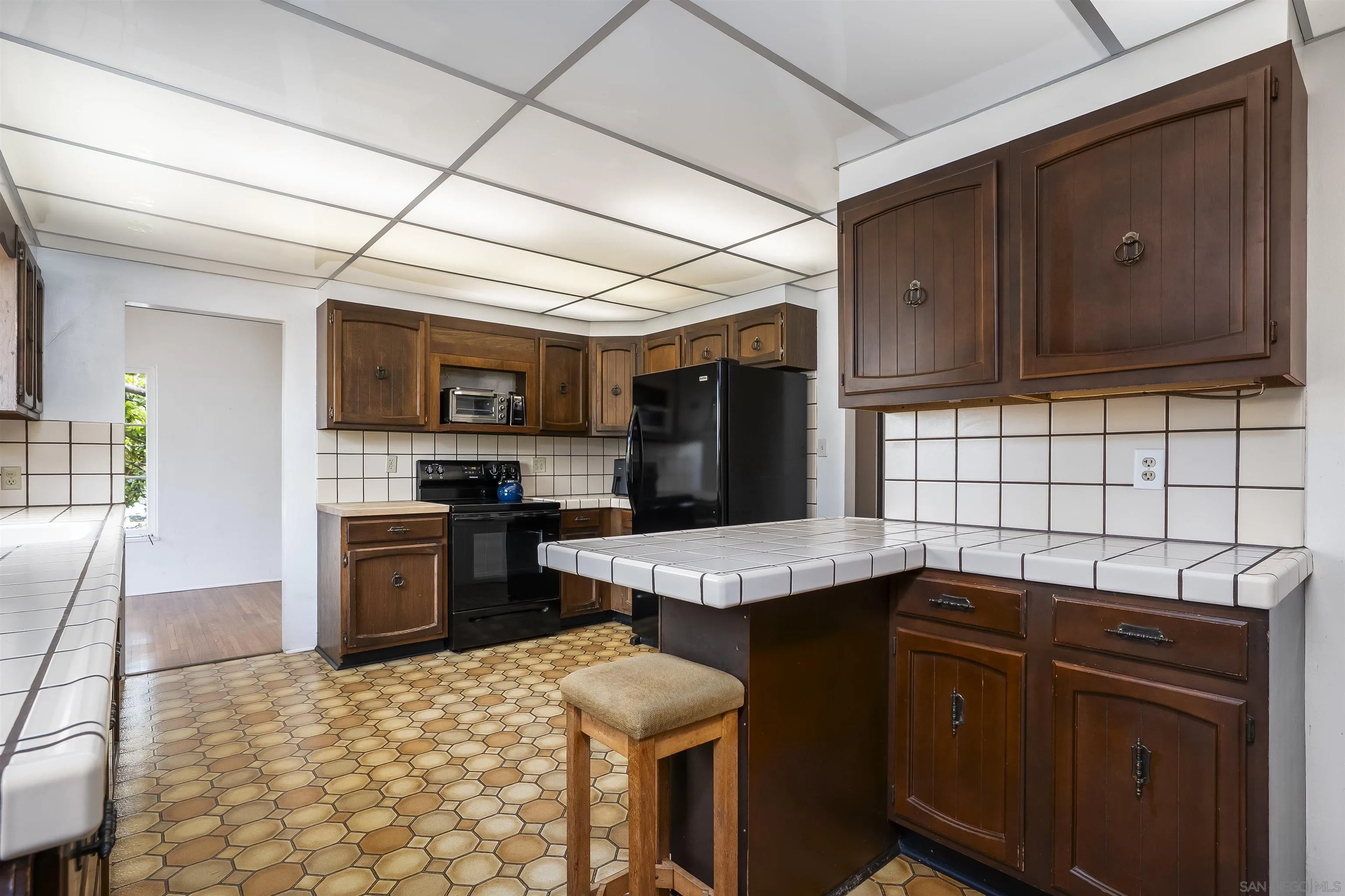 https://cdn.realtyfeed.com/cdn/127/260013594/21547696de9af2ae729319a9d143f62b.webp