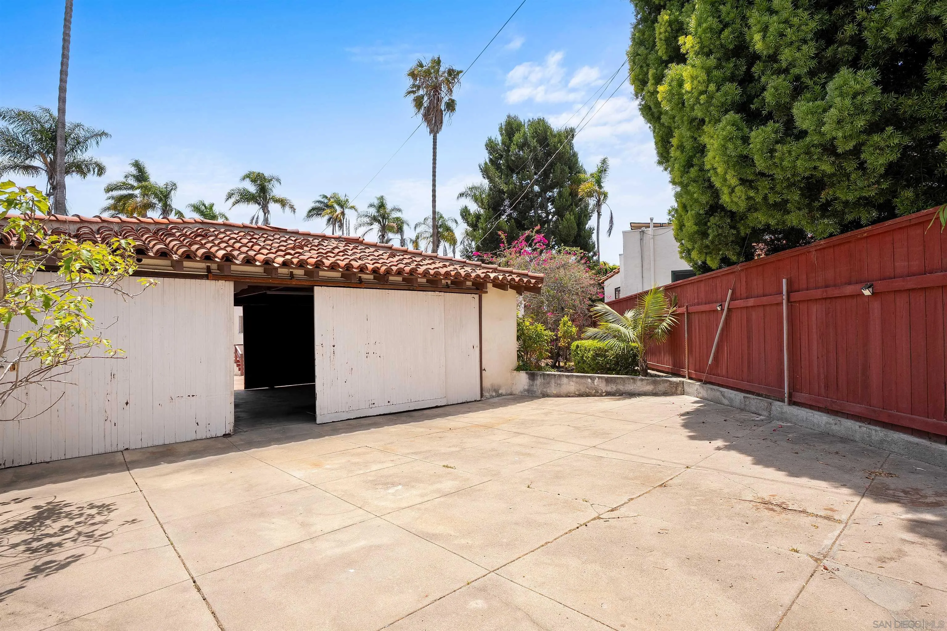 https://cdn.realtyfeed.com/cdn/127/260013594/4e5f5520ba3df2e79dfe0095ac87f8bd.webp