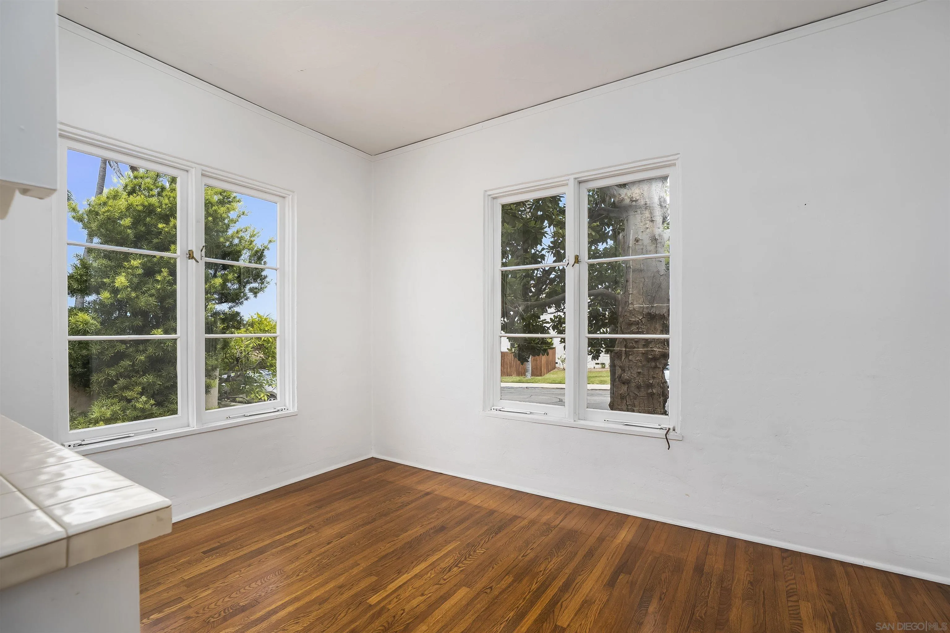 https://cdn.realtyfeed.com/cdn/127/260013594/7faa1b582c6a7640fbe2488fbb39ab3f.webp