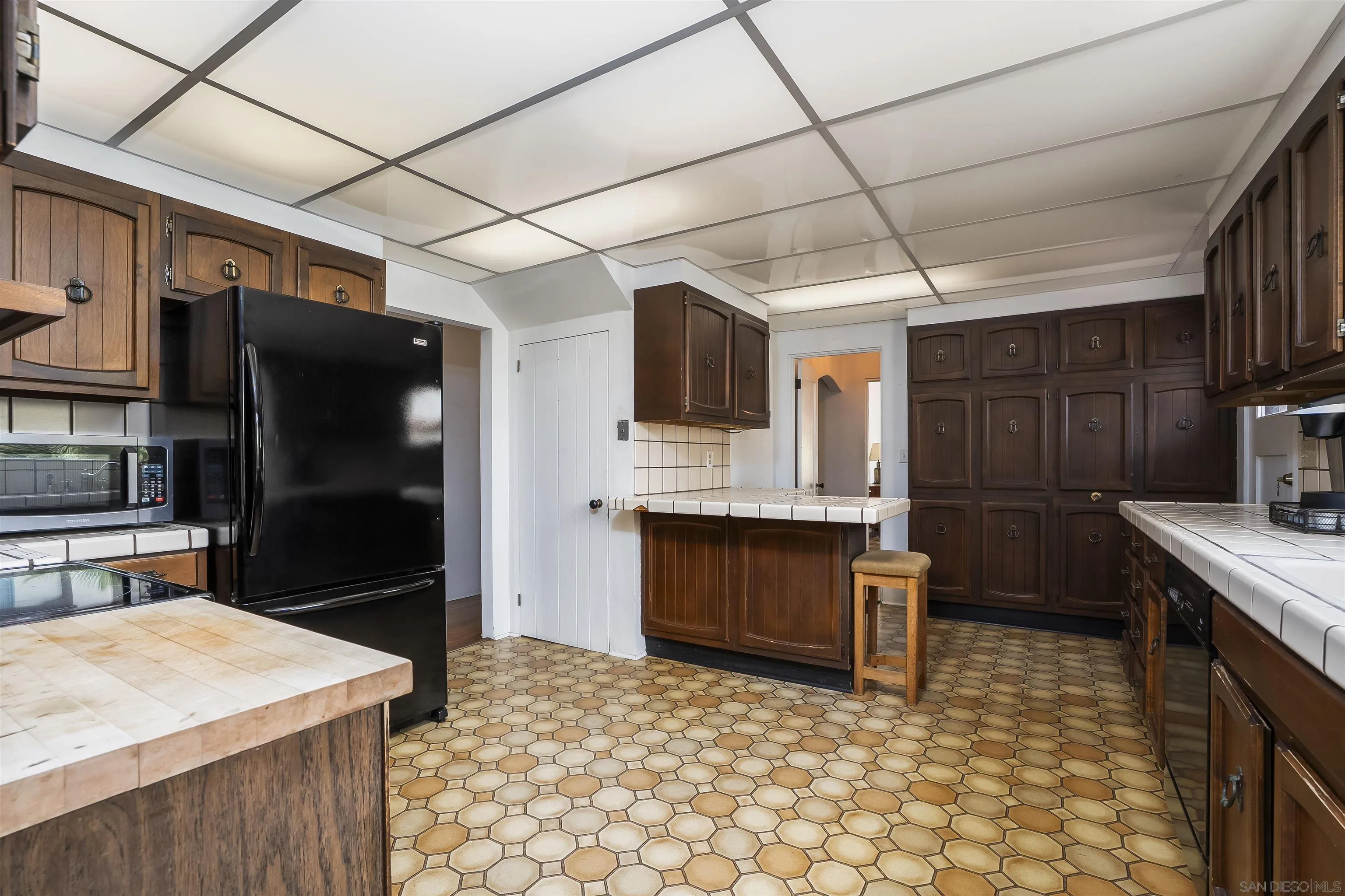 https://cdn.realtyfeed.com/cdn/127/260013594/9455dbffe975e4bcced5145b7802255d.webp