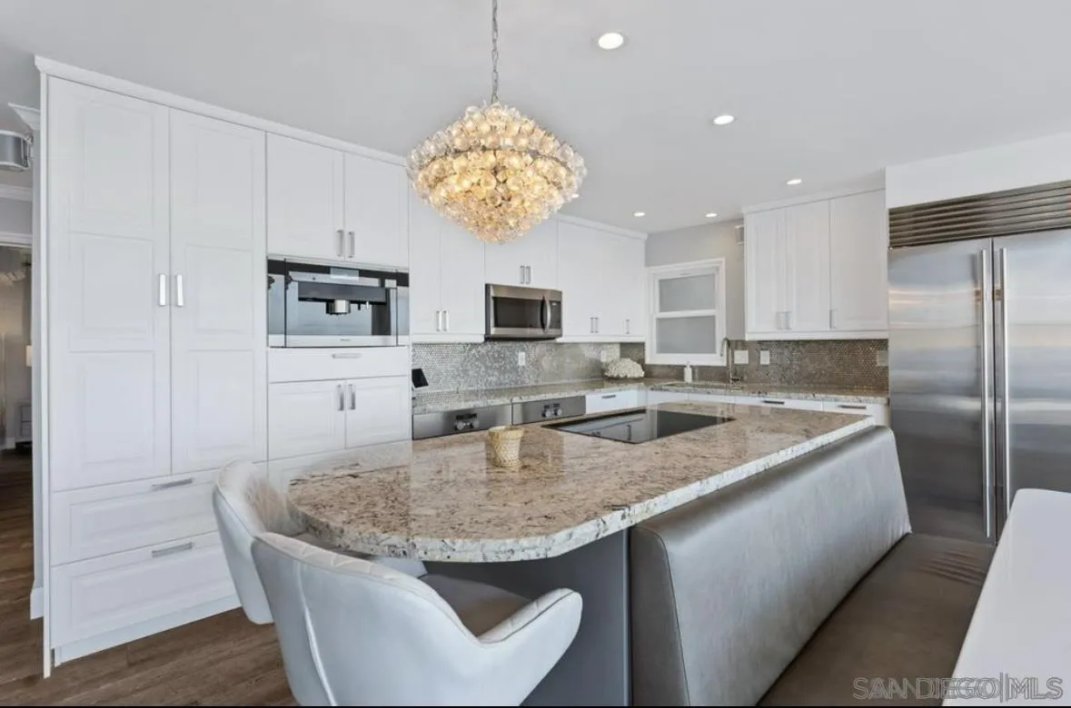 Photo #8: 260013595 Listing: Photo #8