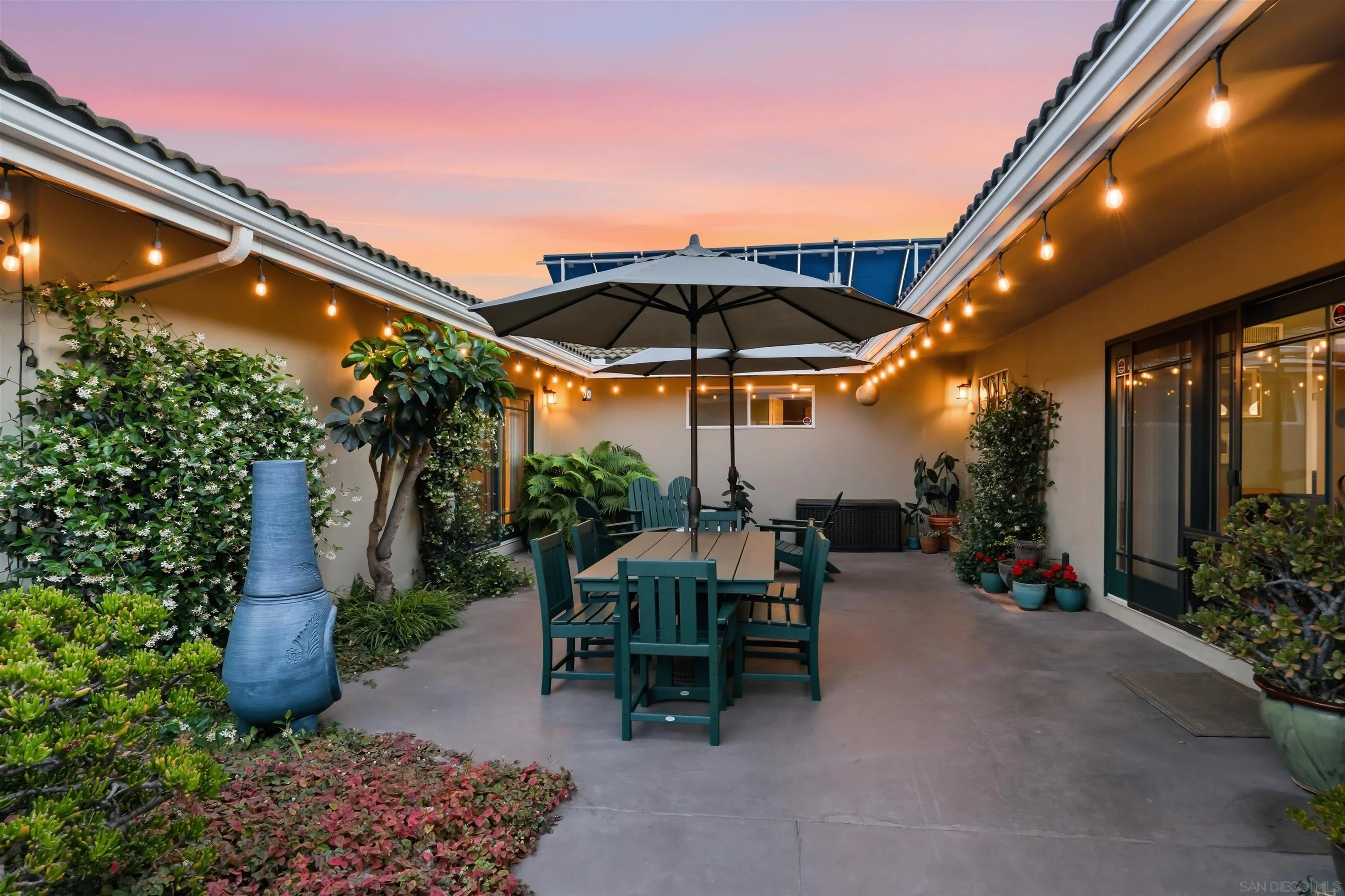 https://cdn.realtyfeed.com/cdn/127/260013596/a51178a89bae57c0d5bfd7ad4485a9d1.webp