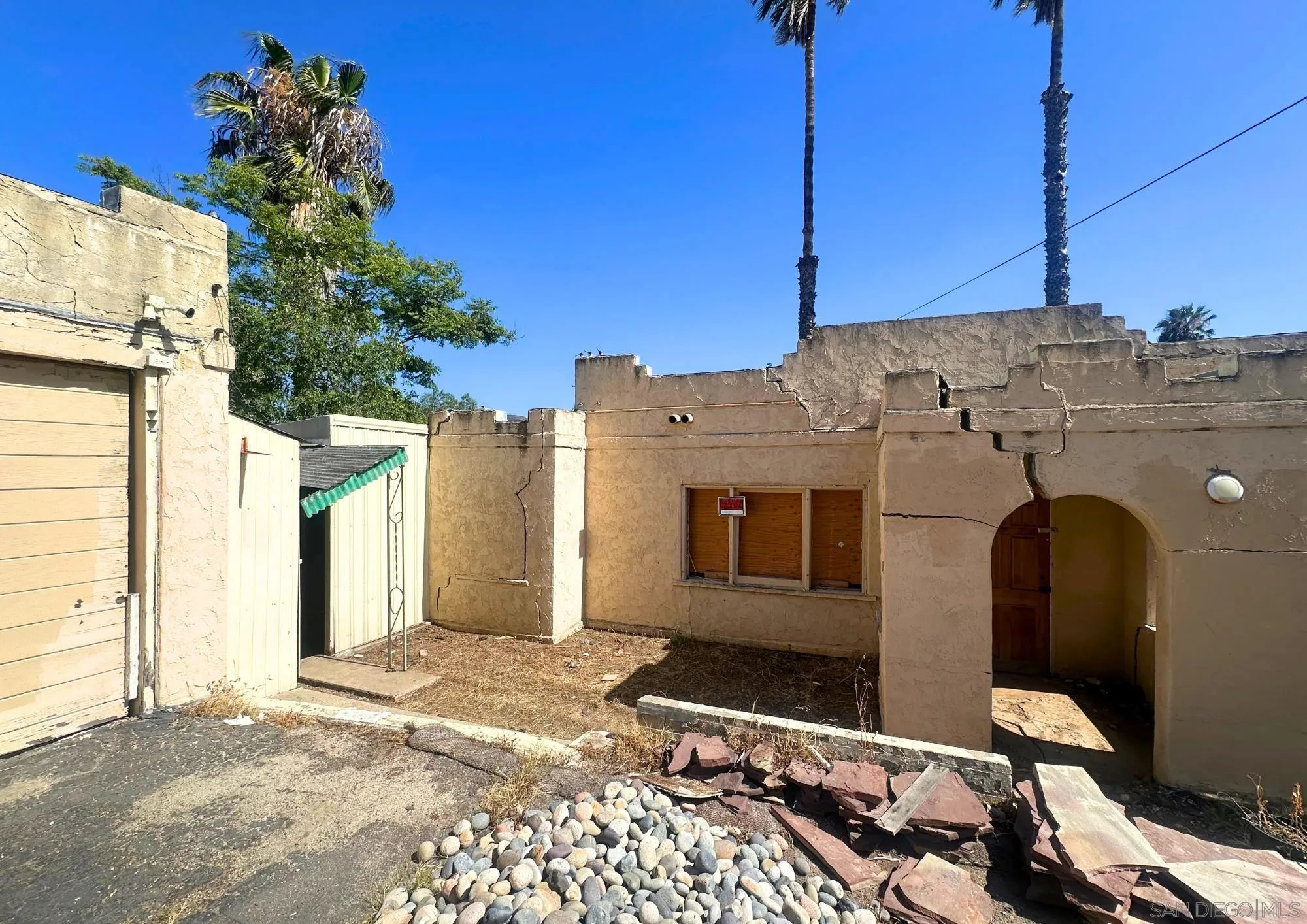 https://cdn.realtyfeed.com/cdn/127/260013597/0d28d8344a9bdbf5bf406a0e0d72b7eb.webp