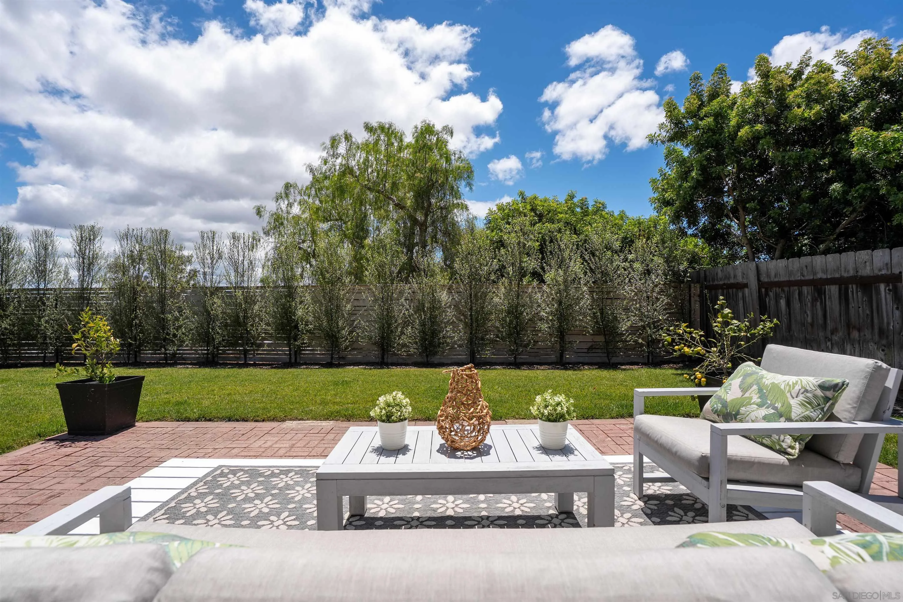 https://cdn.realtyfeed.com/cdn/127/260013598/125171f64a4464306432346c1e7d5b53.webp