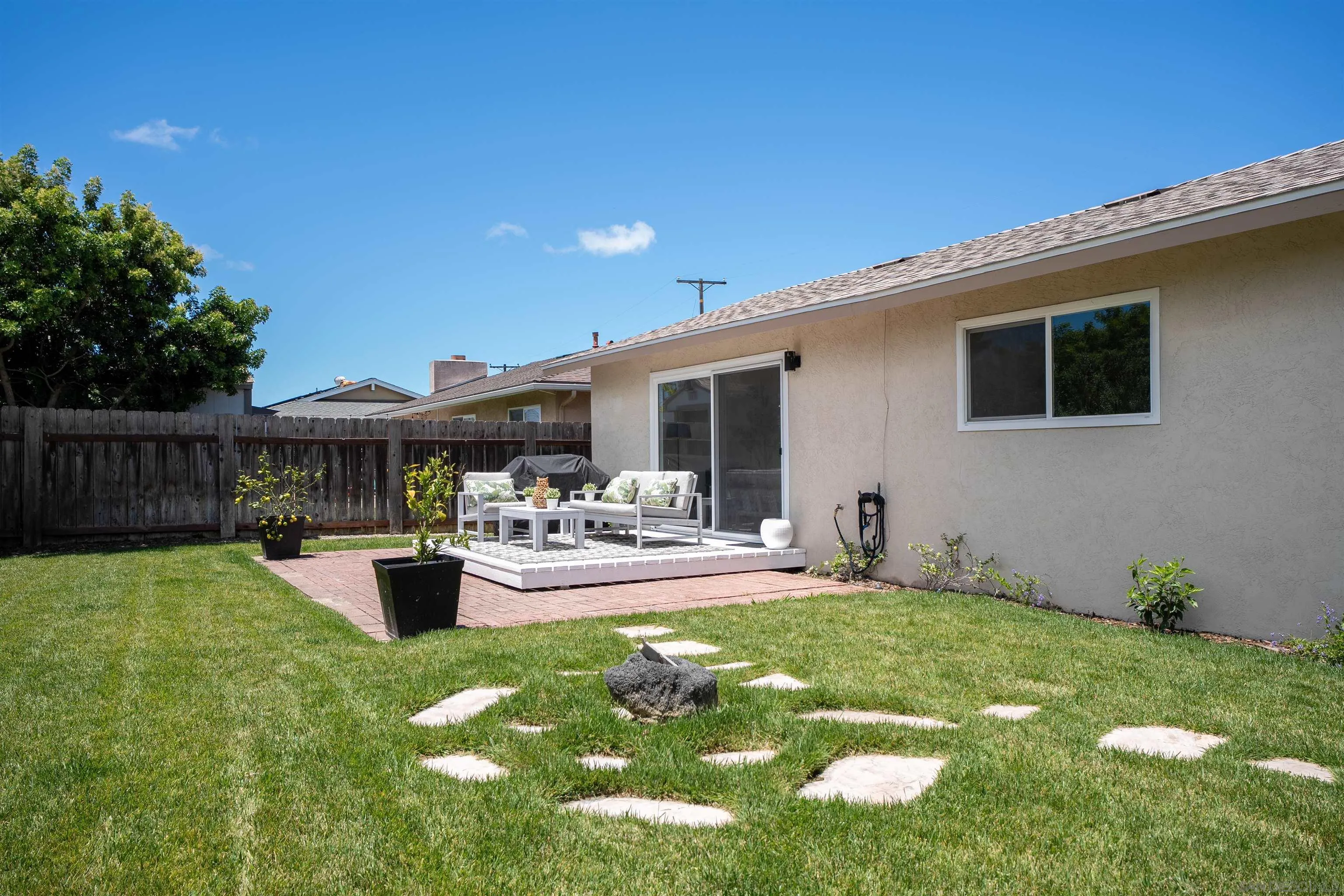 https://cdn.realtyfeed.com/cdn/127/260013598/7c8bdc5626186901fd2275254bc0ed26.webp