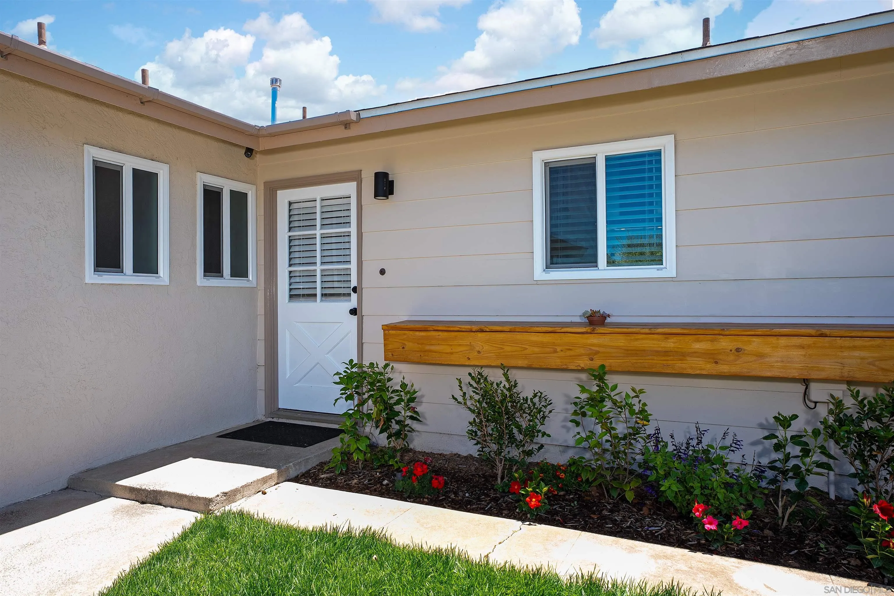 https://cdn.realtyfeed.com/cdn/127/260013598/8f8a3e57f78f04f803402f8e31d04b71.webp