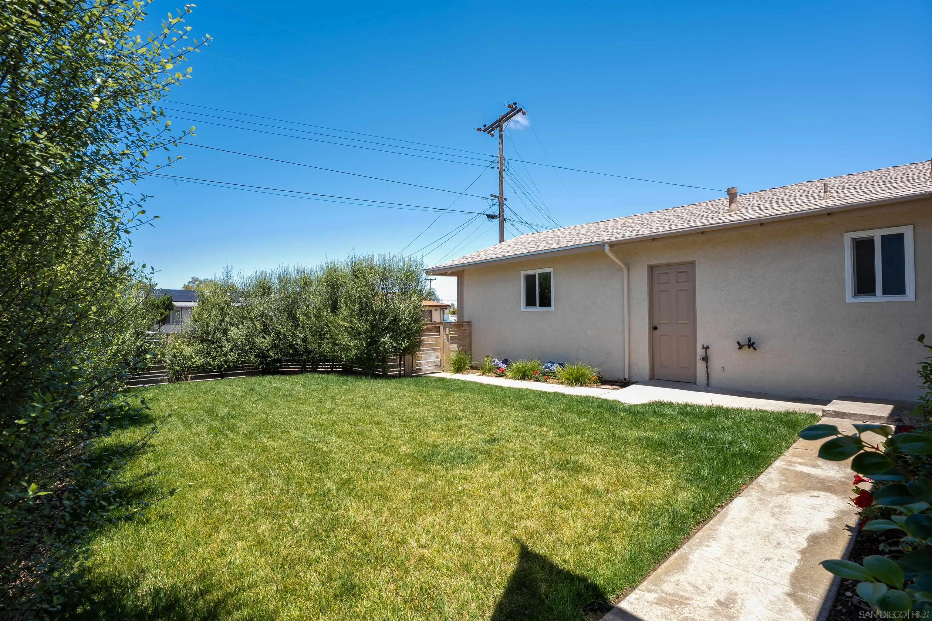 https://cdn.realtyfeed.com/cdn/127/260013598/b64e5fdae1460d551aae2d35307a7522.webp