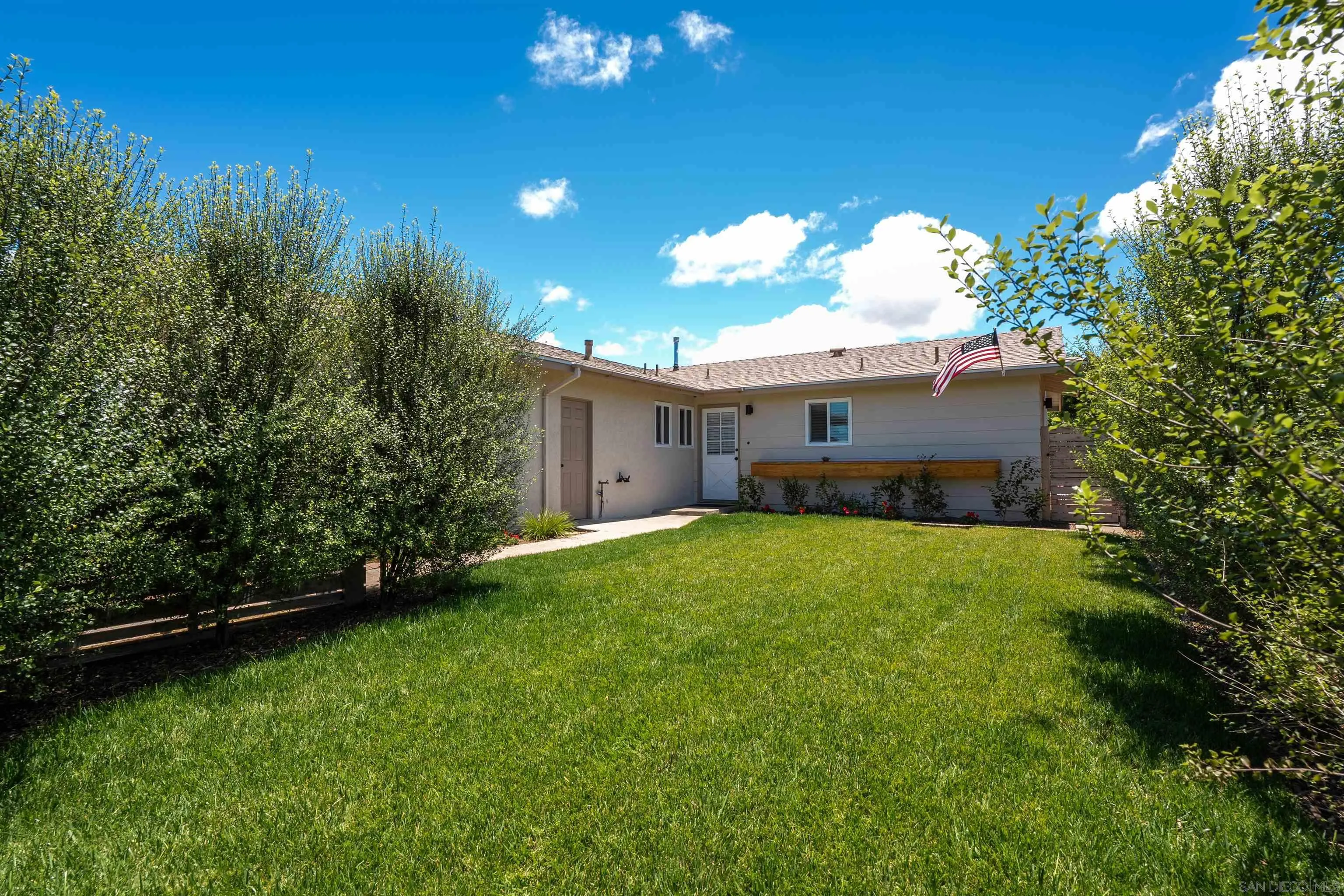 https://cdn.realtyfeed.com/cdn/127/260013598/fac4307e59be710160fc30bd44f1f338.webp