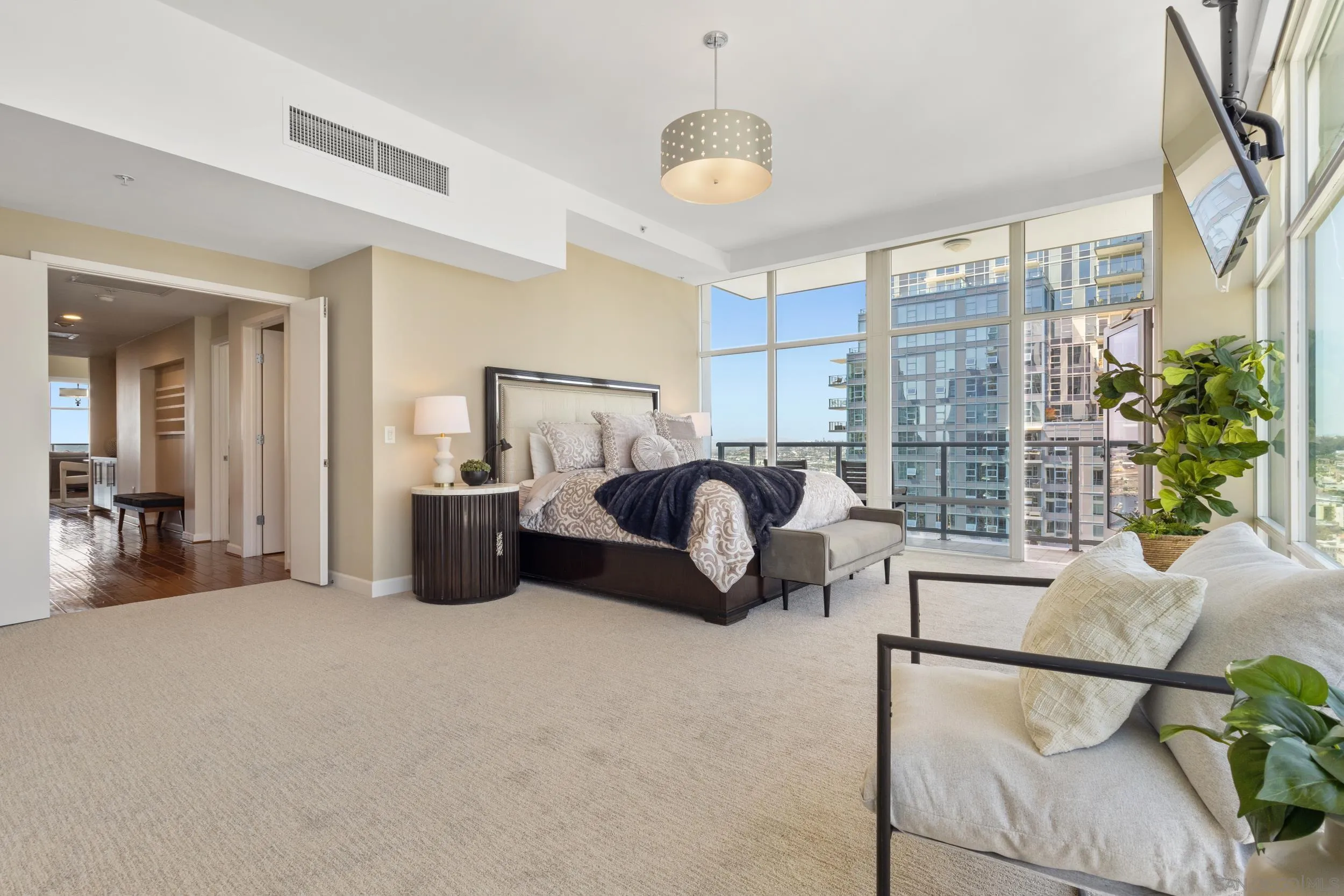 https://cdn.realtyfeed.com/cdn/127/260013600/3a3b57eace0625d515d336ba07a06b75.webp